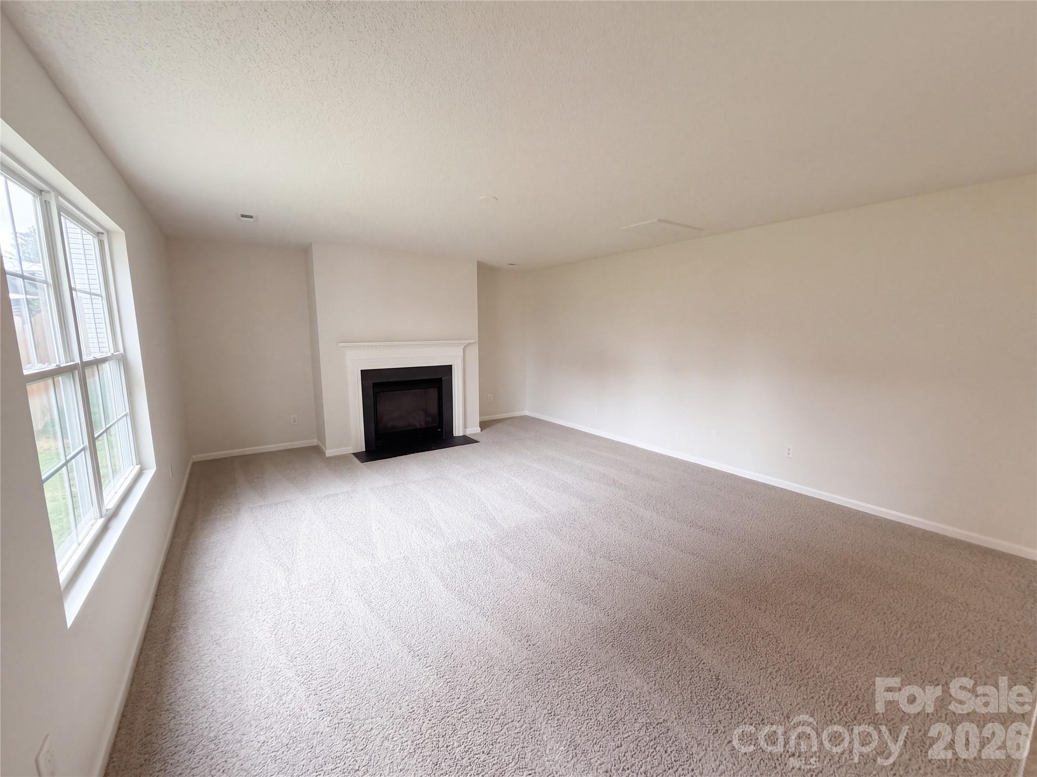 Single Family Residence at 2334 Apple Glen Lane, Charlotte, photo 9 of 22