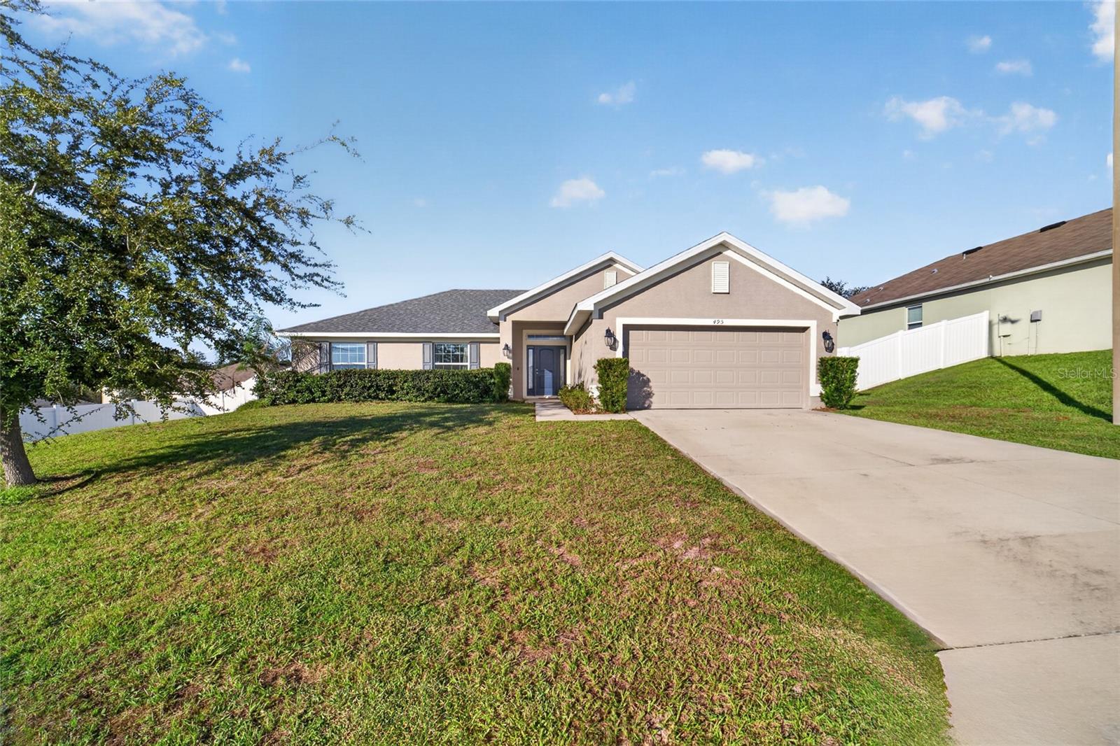 495 W SHAKESPEARE DR