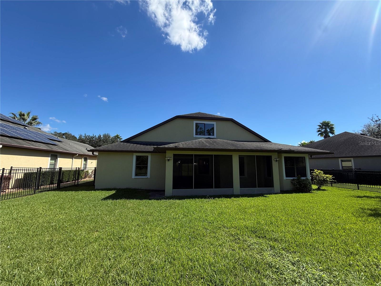 Single Family Residence at 20009 OUTPOST POINT DR, TAMPA, photo 5 of 27