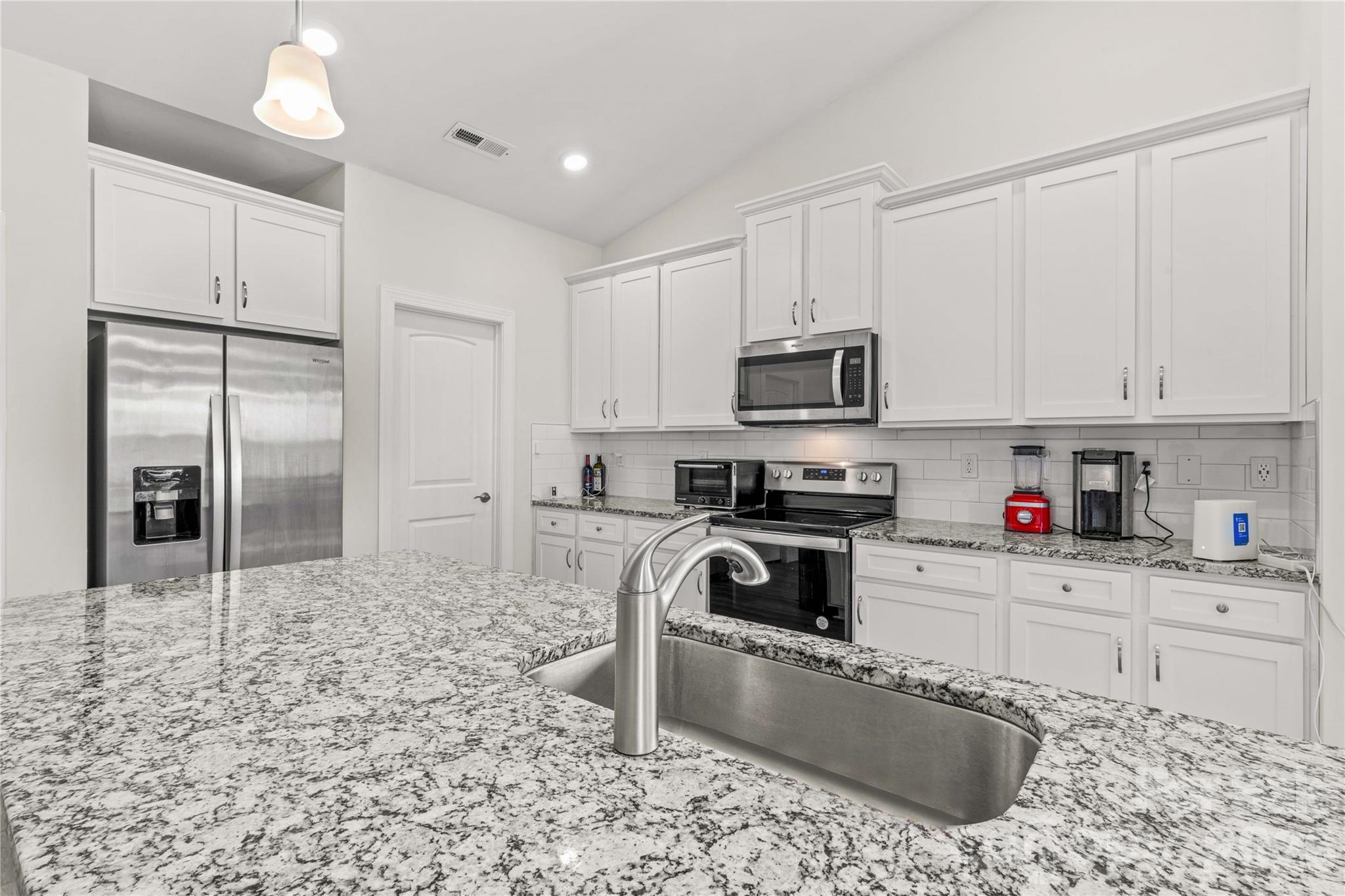 Single Family Residence at 123 Tanner Loop, Troutman, photo 12 of 37