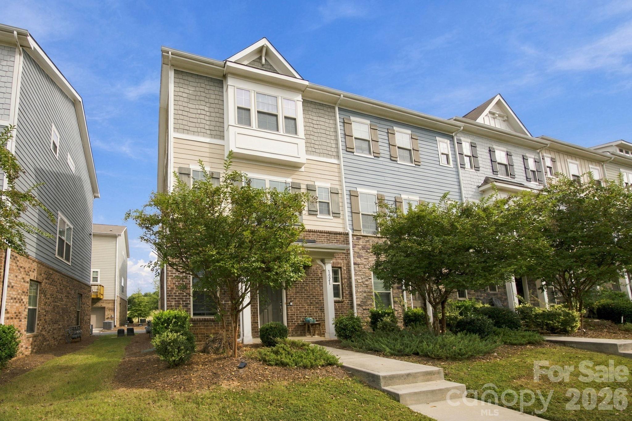 Townhouse at 1021 Doveridge Street, Charlotte, photo 21 of 32