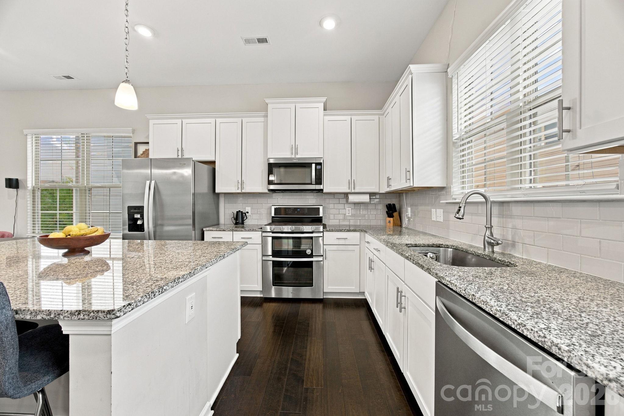 Townhouse at 1021 Doveridge Street, Charlotte, photo 8 of 32