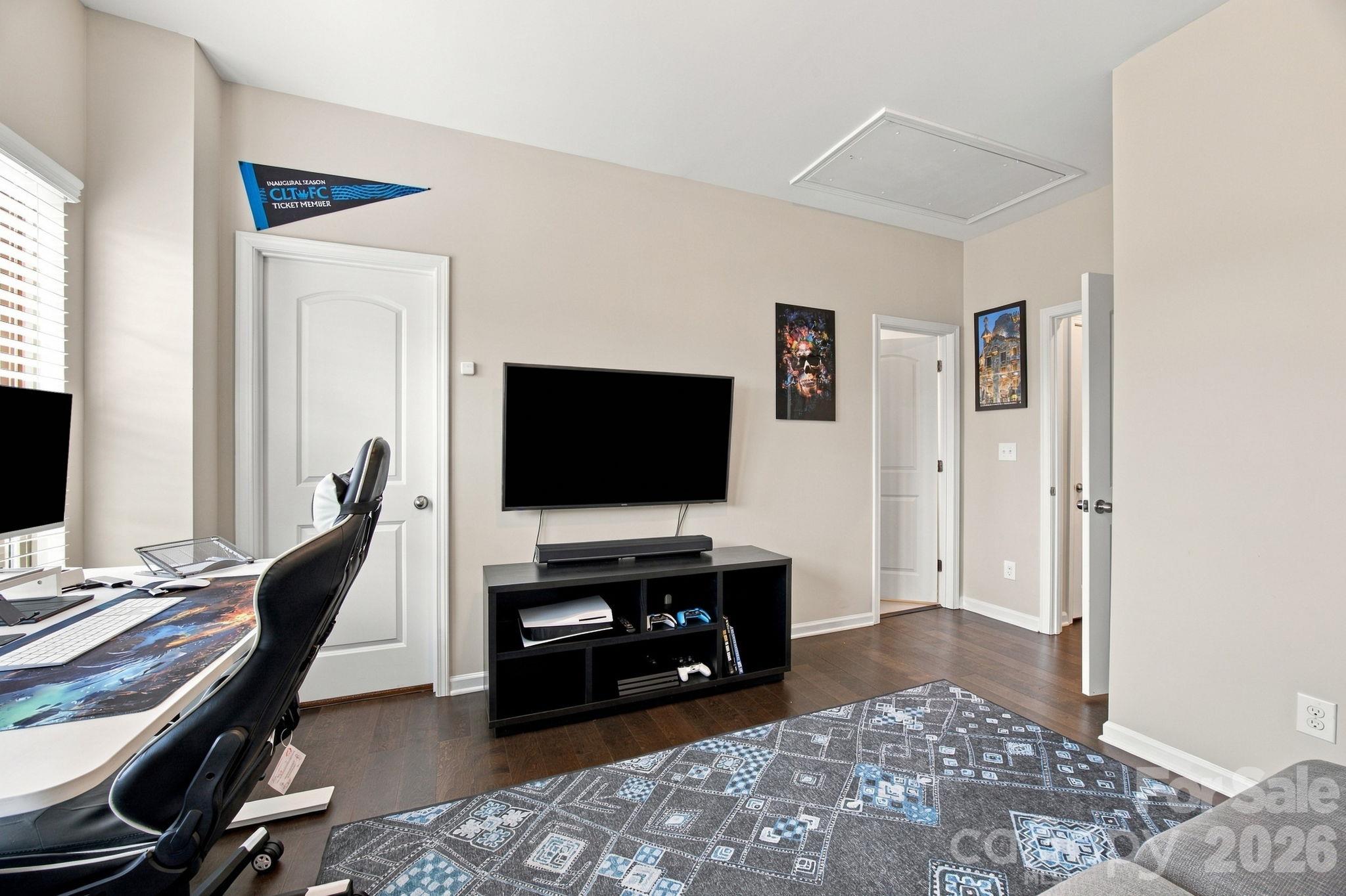 Townhouse at 1021 Doveridge Street, Charlotte, photo 13 of 32