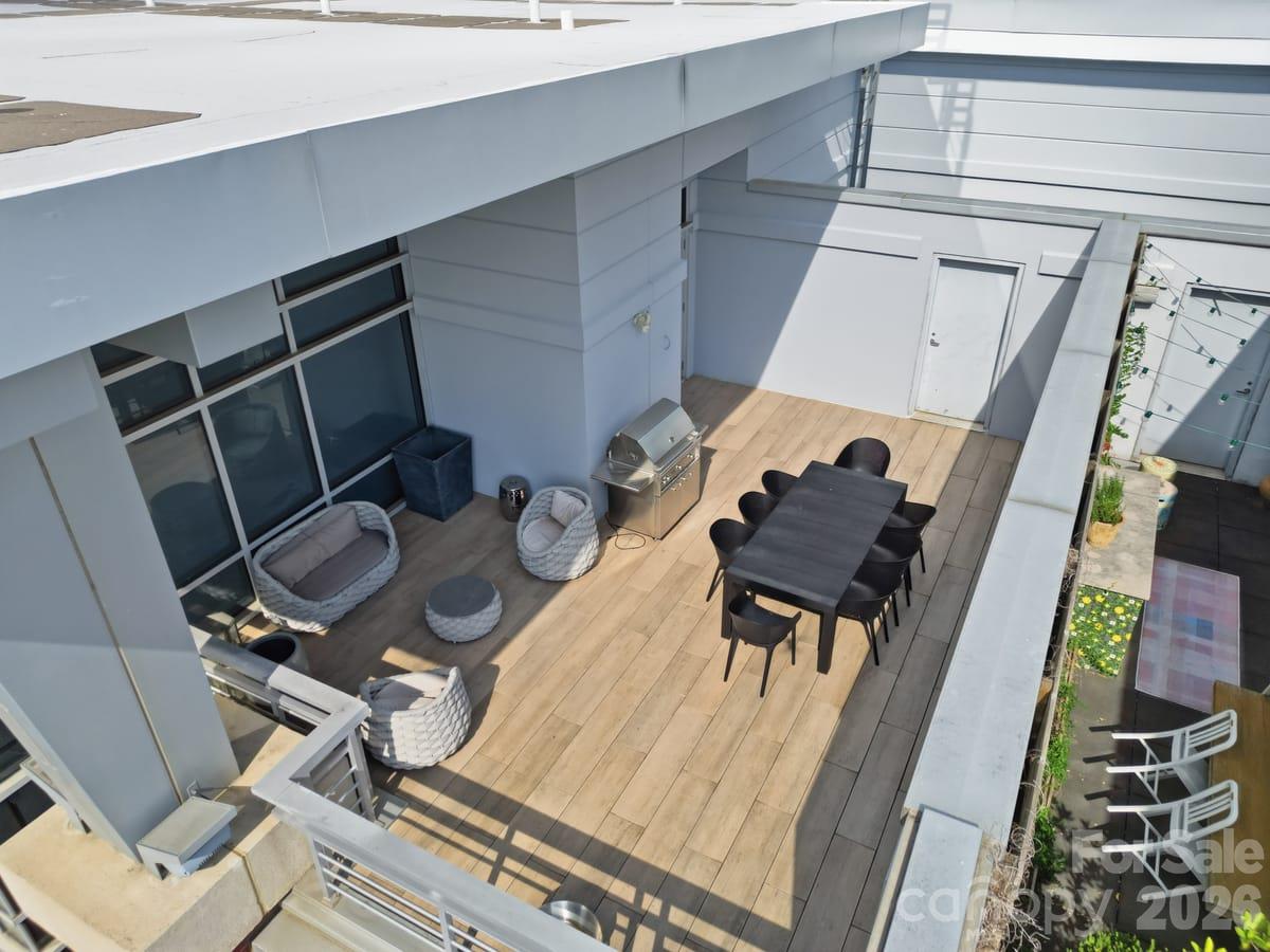 Condominium at 435 S Tryon Street, Charlotte, photo 2 of 46