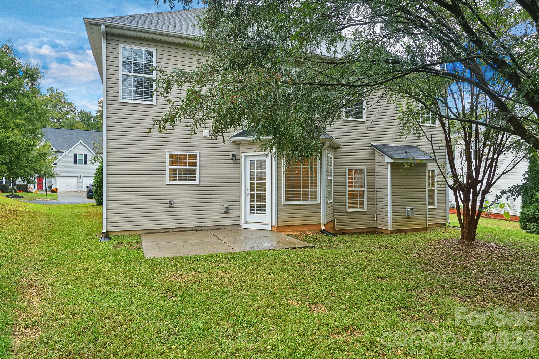 Single Family Residence at 3912 Parkers Fry Street, Fort Mill, photo 32 of 36