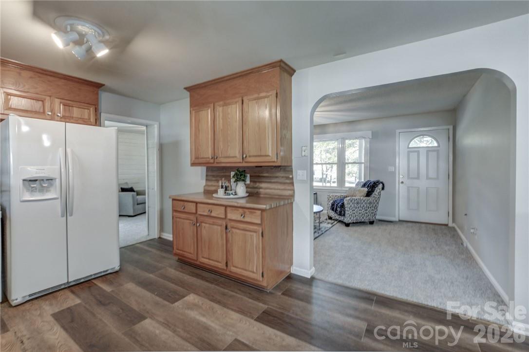 Large kitchen - 311 Bell Road, Kings Mountain