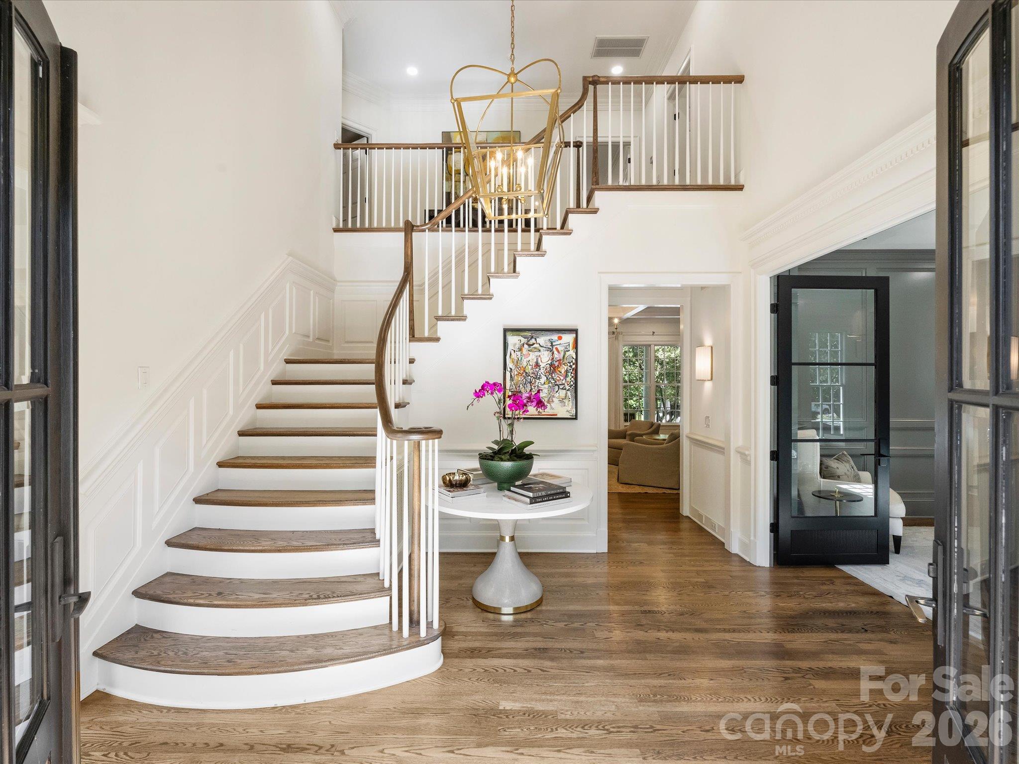 Single Family Residence at 3601 Hampton Manor Drive, Charlotte, photo 4 of 50