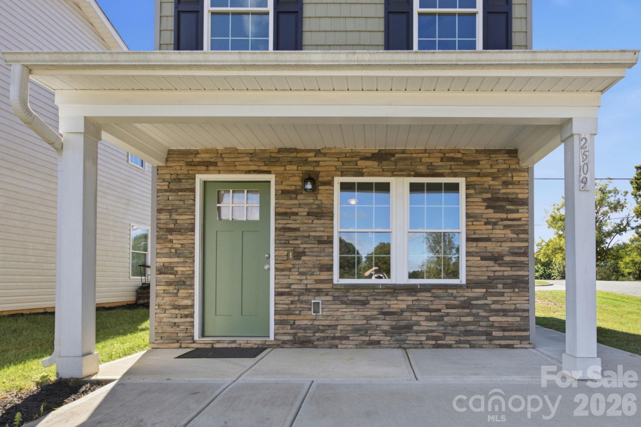 Single Family Residence at 2509 Snow Creek Road NE, Hickory, photo 2 of 22