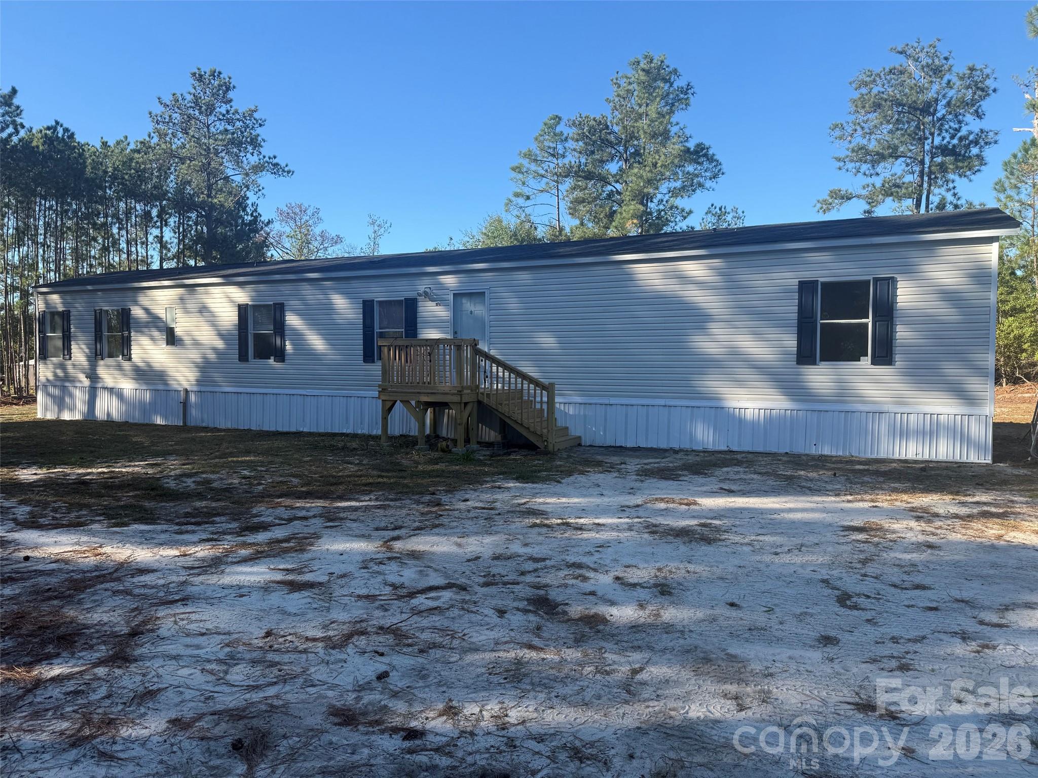 Single Family Residence at 307 Rustling Oaks Road, Kershaw, photo 2 of 14