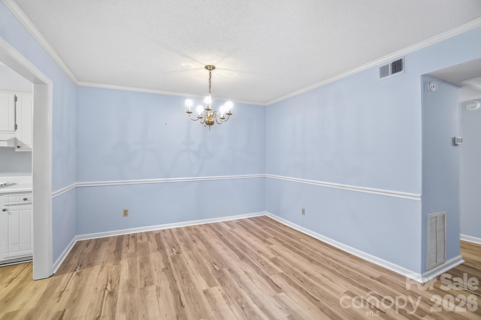 Condominium at 4754 Hedgemore Drive, Charlotte, photo 9 of 46