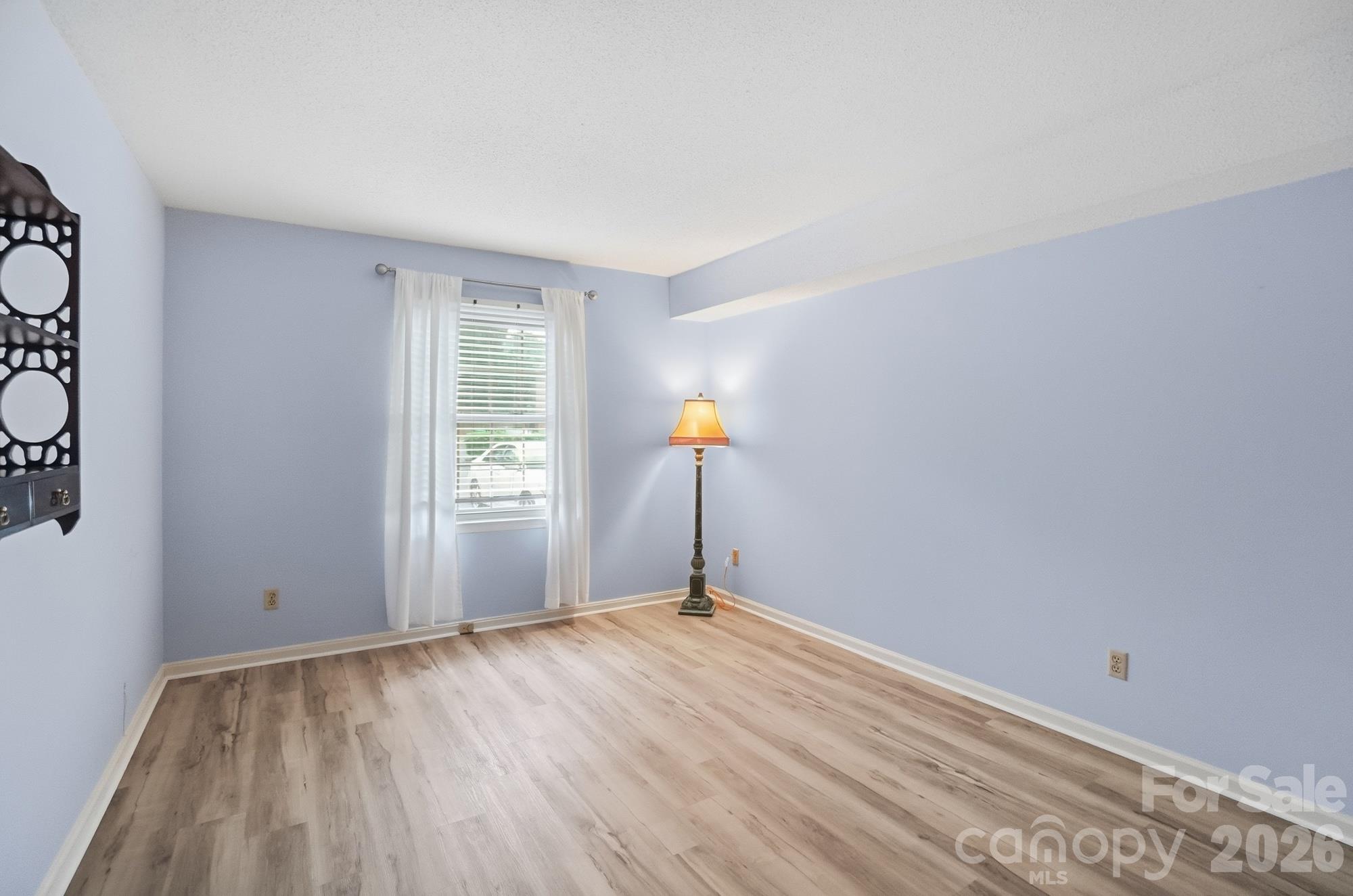 Condominium at 4754 Hedgemore Drive, Charlotte, photo 31 of 46