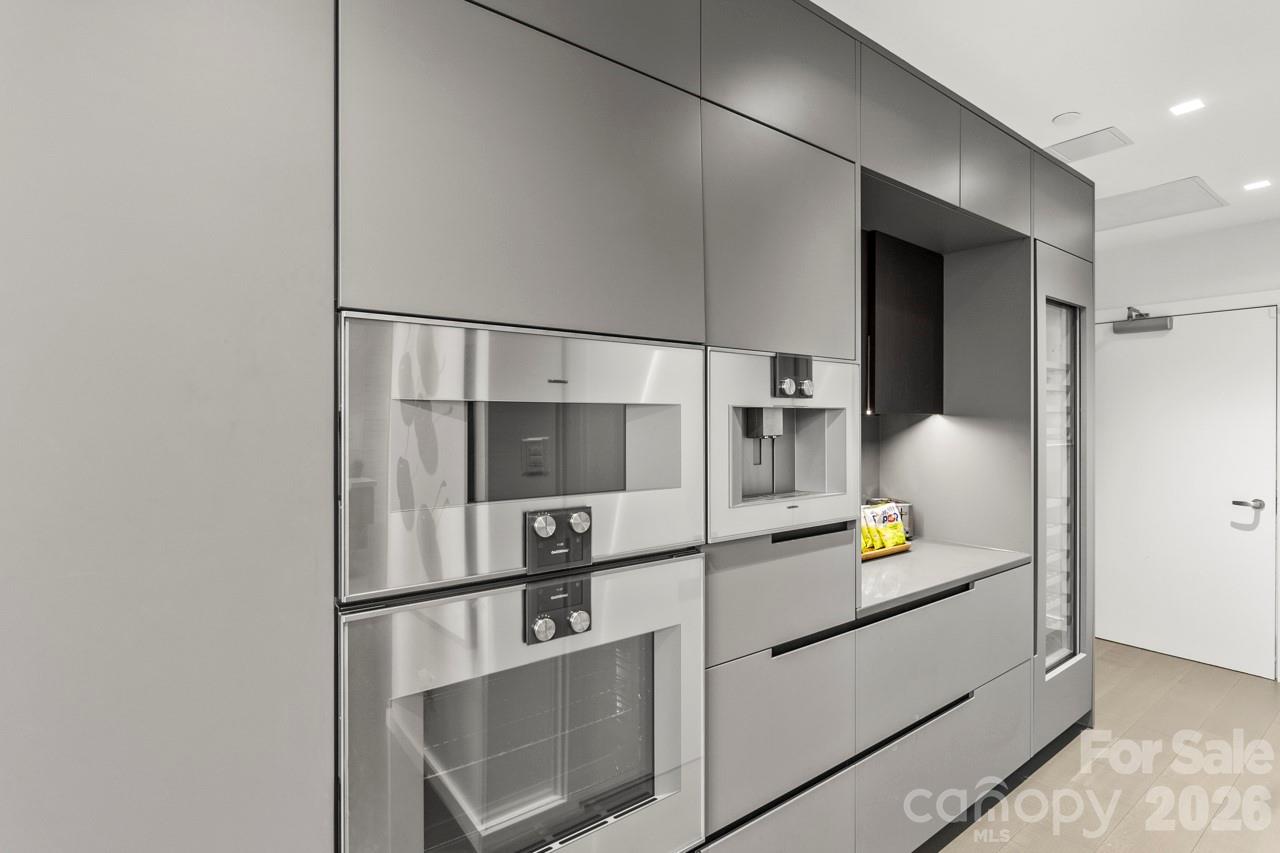Condominium at 435 S Tryon Street, Charlotte, photo 20 of 46