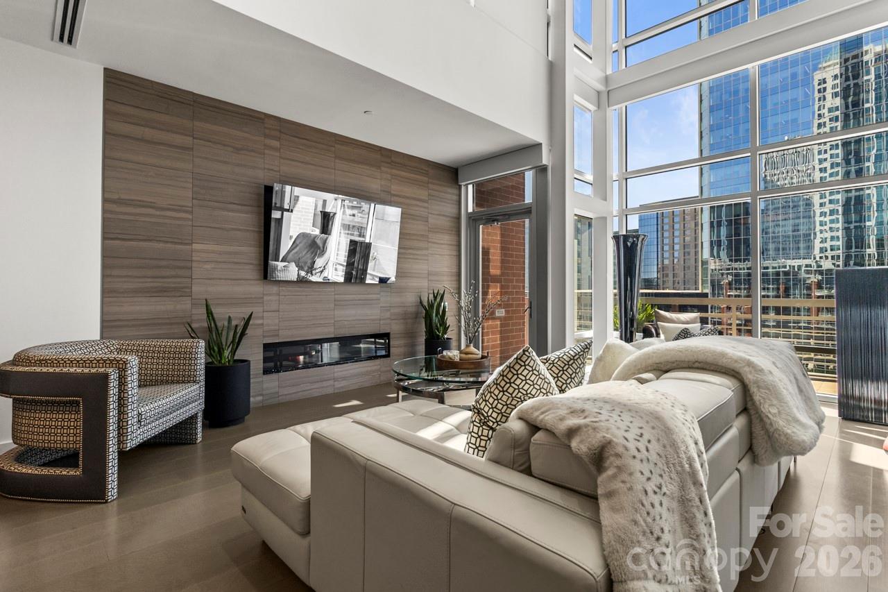 Condominium at 435 S Tryon Street, Charlotte, photo 24 of 46
