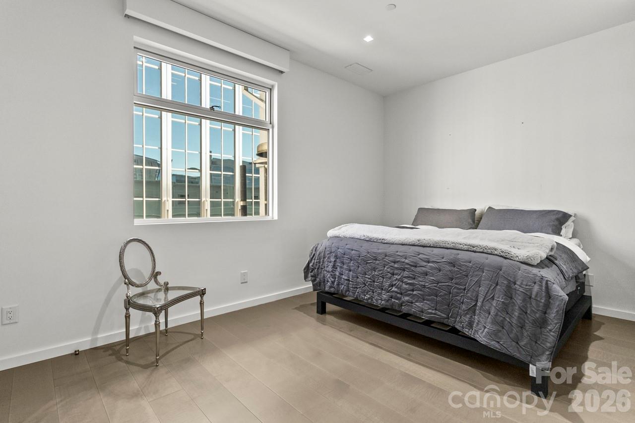 Condominium at 435 S Tryon Street, Charlotte, photo 41 of 46