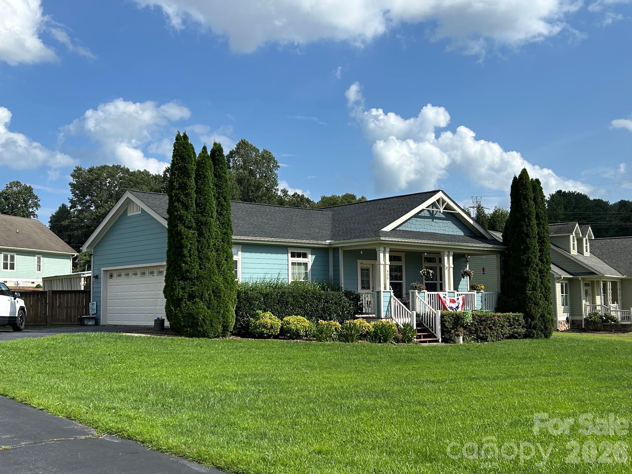 Single Family Residence at 438 Oak Grove Road, Flat Rock, photo 3 of 16