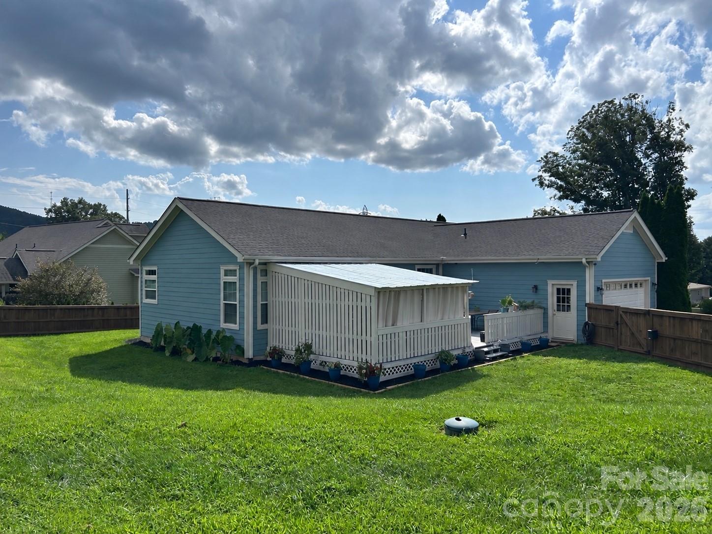Single Family Residence at 438 Oak Grove Road, Flat Rock, photo 4 of 16
