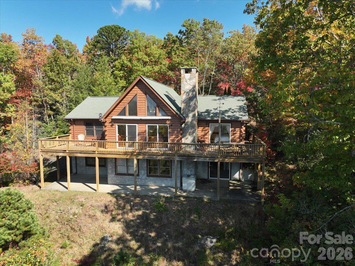 Single Family Residence at 807 Pine Tree Road, Spruce Pine, photo 8 of 42