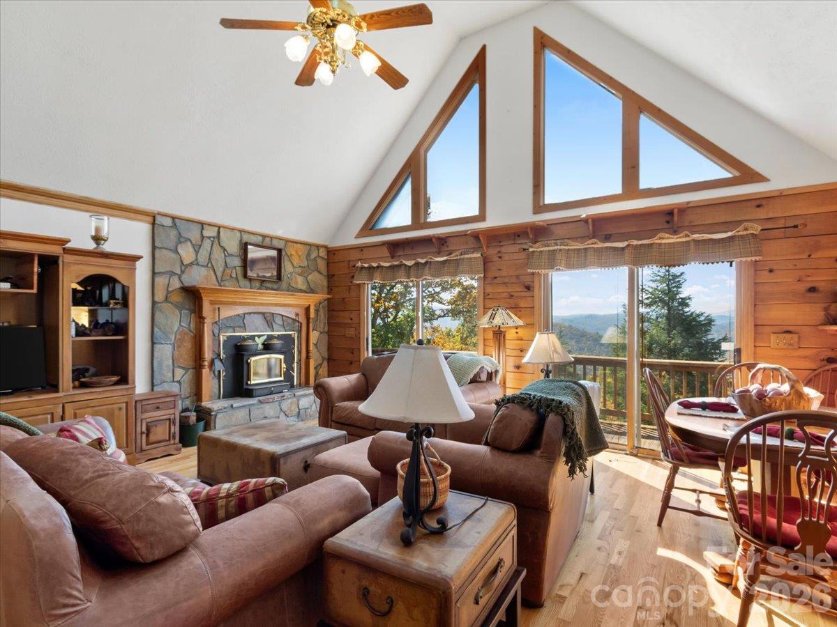 Single Family Residence at 807 Pine Tree Road, Spruce Pine, photo 16 of 42