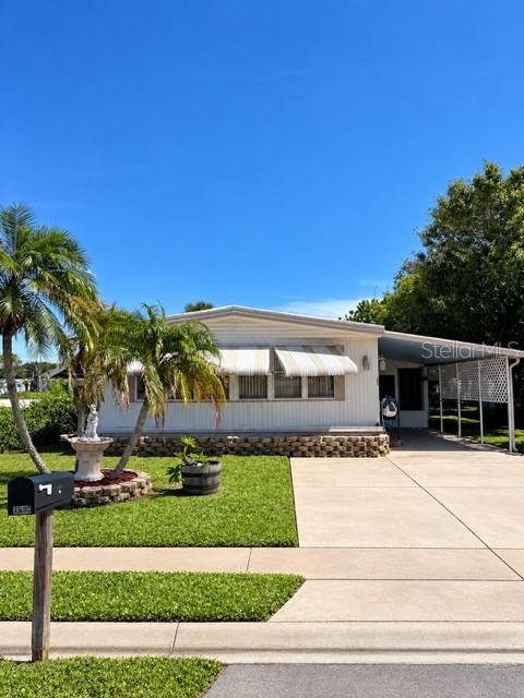 1837 COCO PLUM ST NE