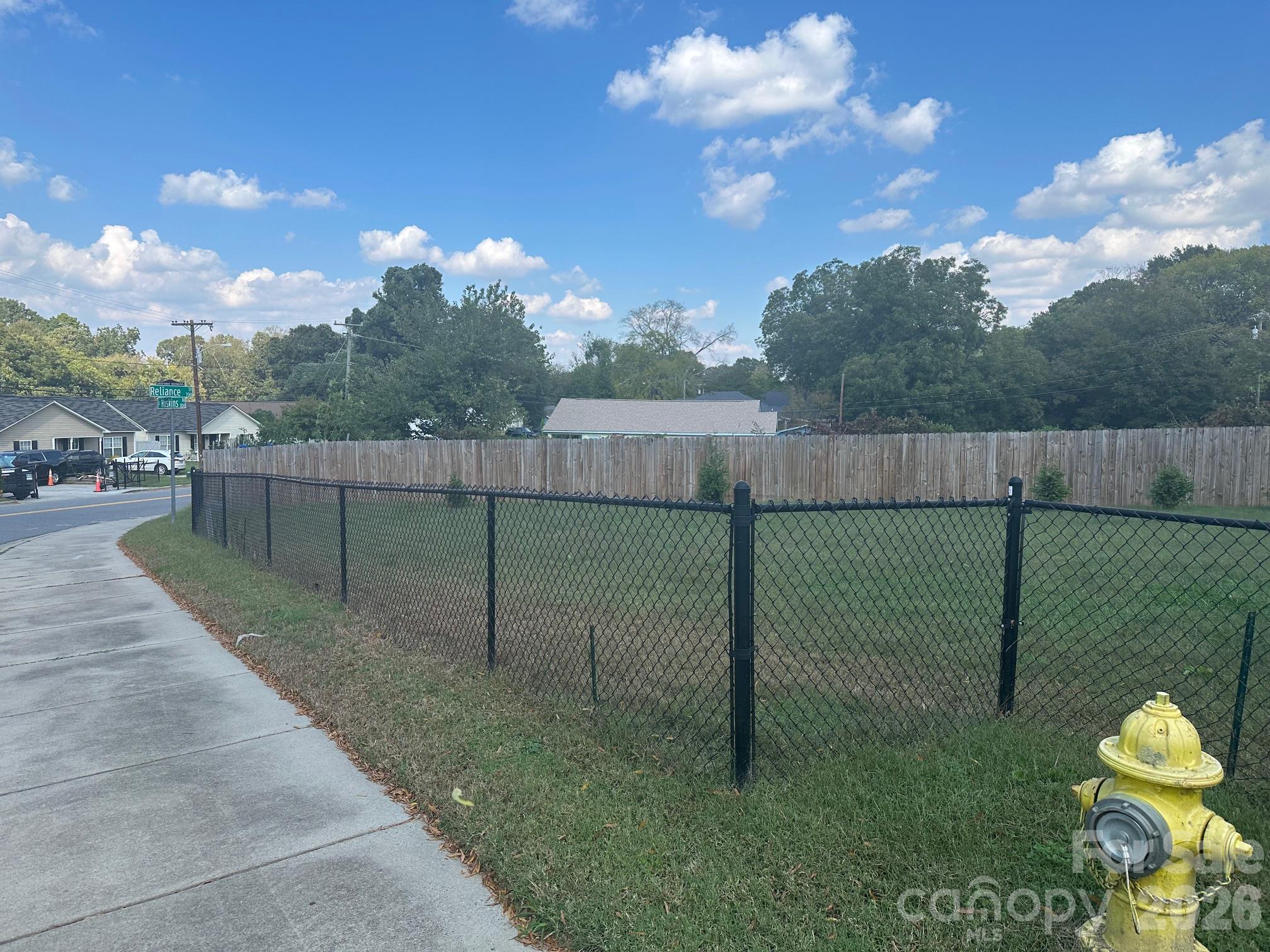 821 Hoskins Road