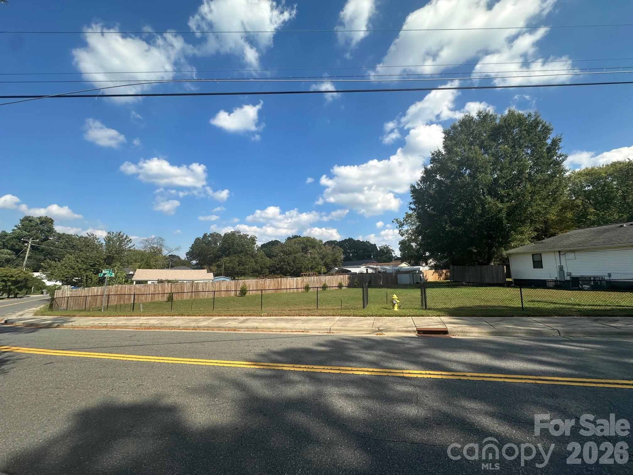 Lot at 821 Hoskins Road, Charlotte, photo 4 of 5