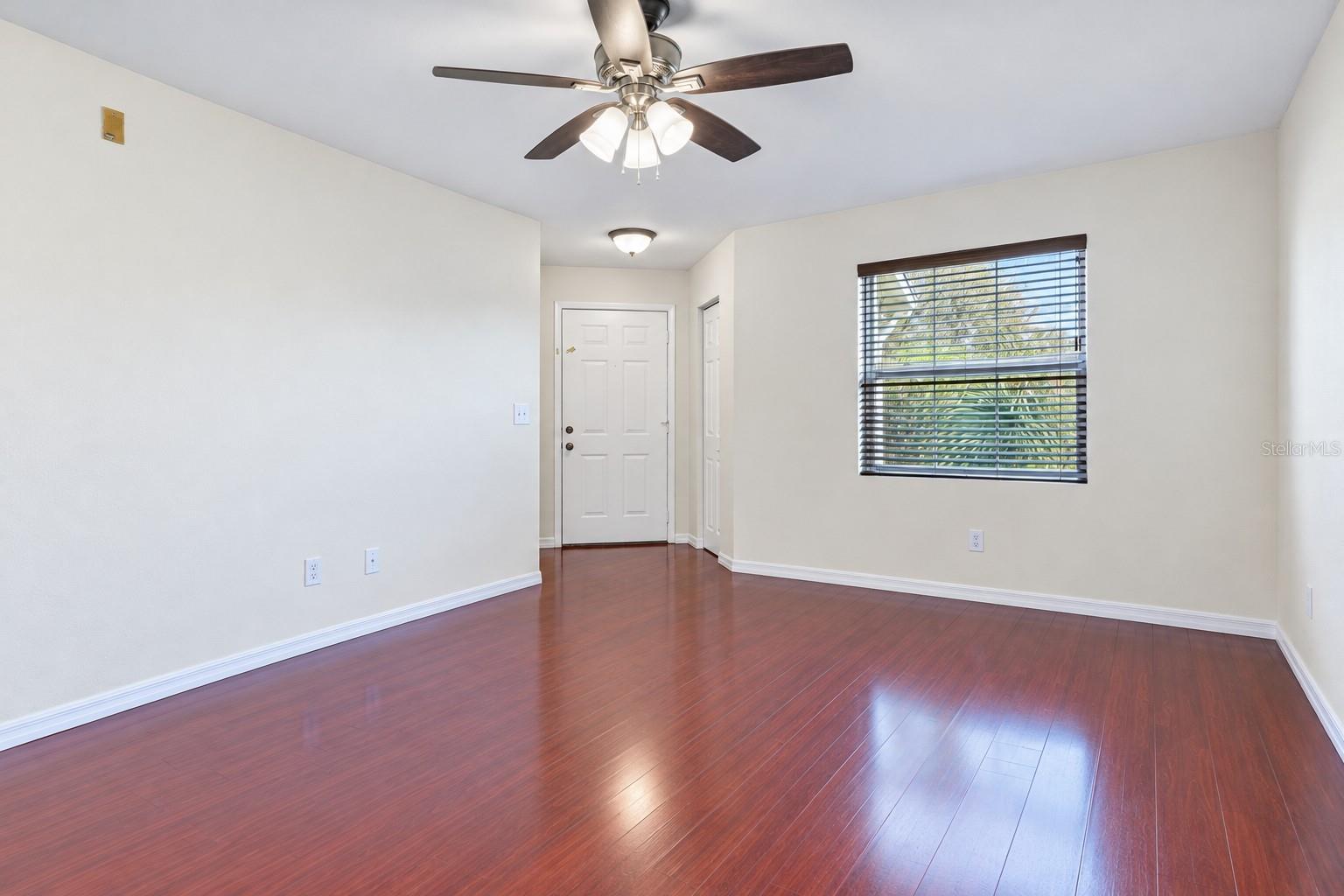 Living Room - 3032 PARKWAY BLVD #305, KISSIMMEE