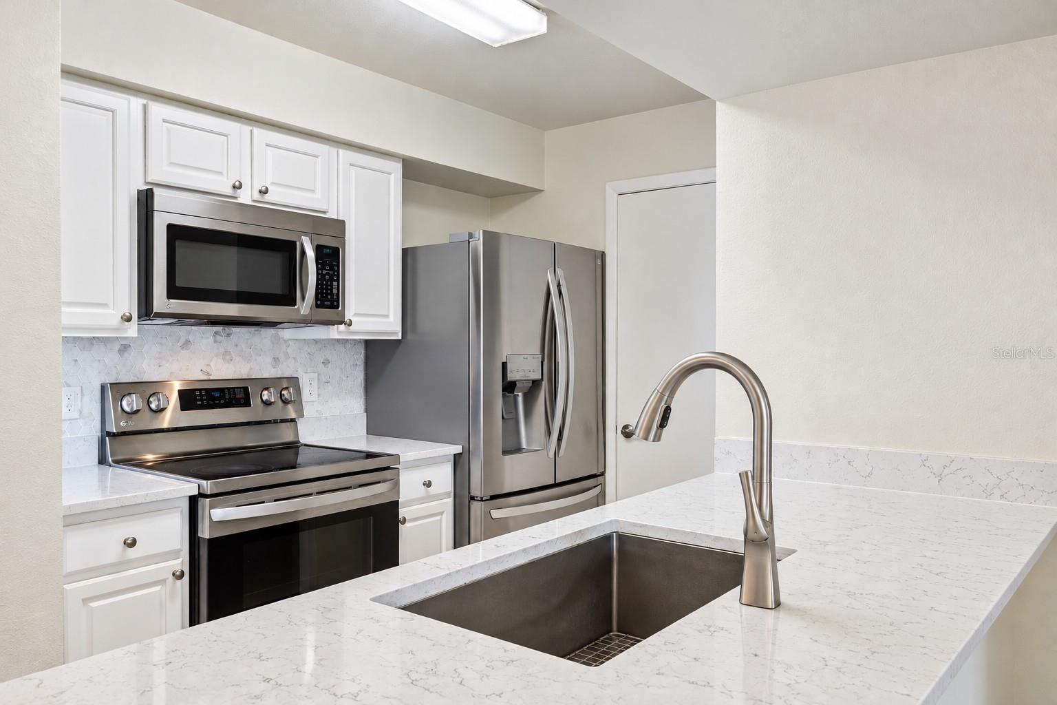 Condominium at 3032 PARKWAY BLVD #305, KISSIMMEE, photo 11 of 23