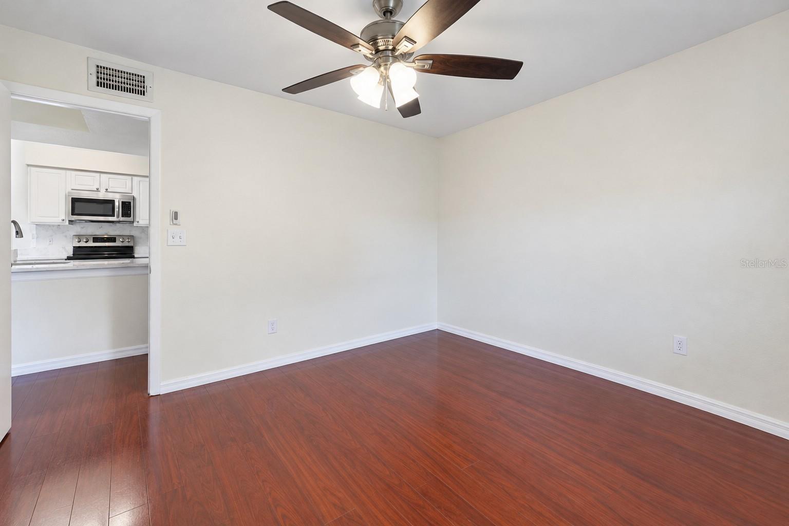 Bedroom 2 - 3032 PARKWAY BLVD #305, KISSIMMEE