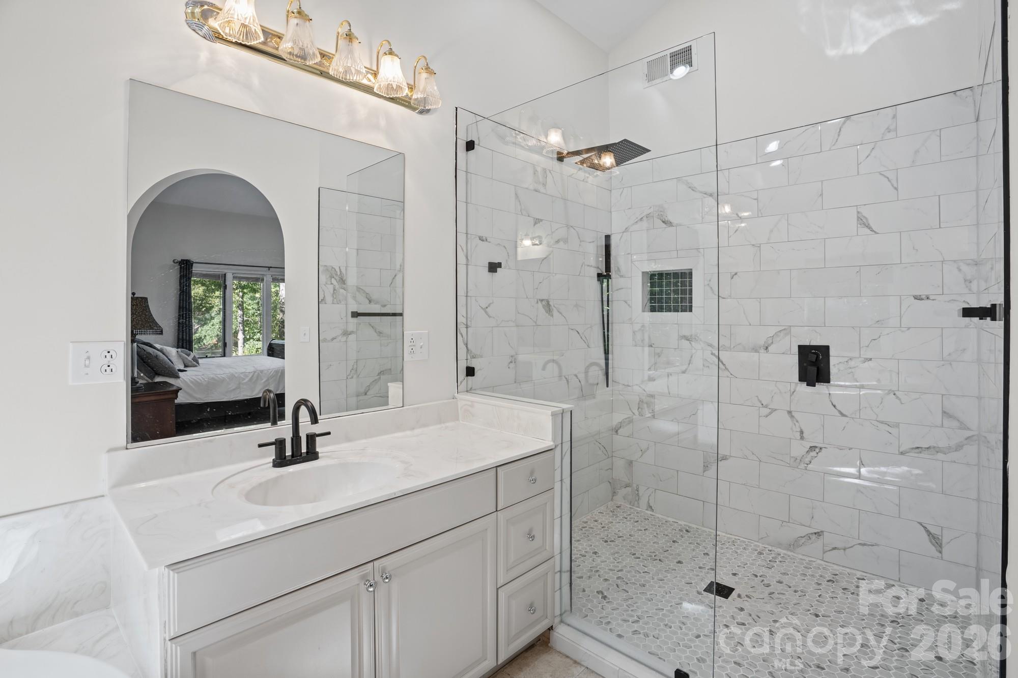 Single Family Residence at 16 Woodvine Lane, Clover, photo 6 of 43