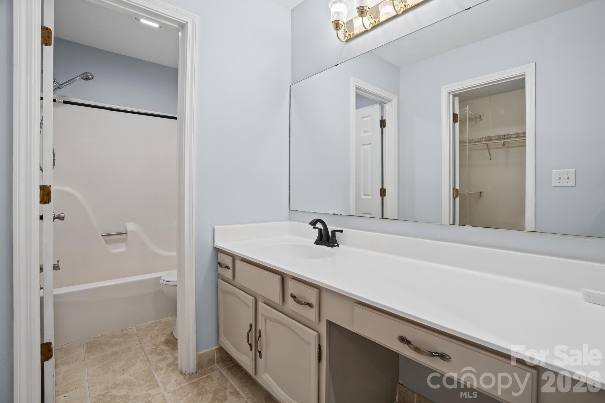 Single Family Residence at 16 Woodvine Lane, Clover, photo 24 of 43