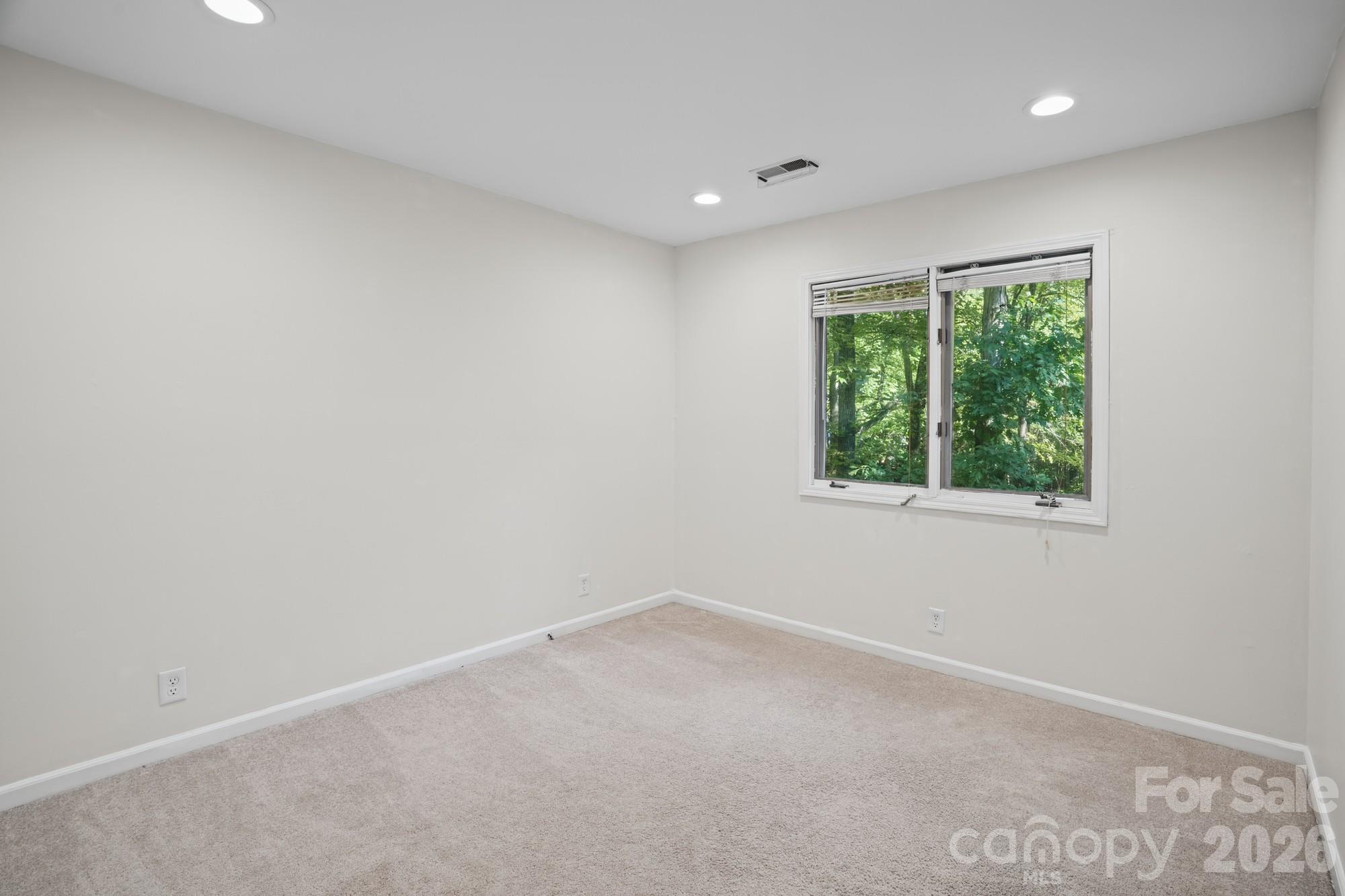 Single Family Residence at 16 Woodvine Lane, Clover, photo 28 of 43