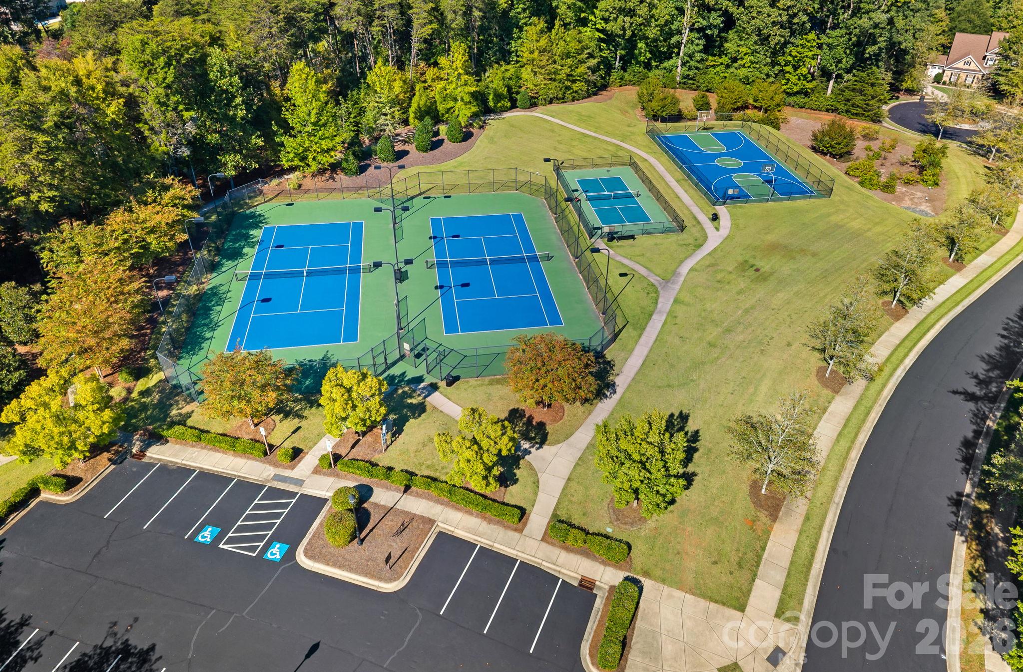 Single Family Residence at 11237 Black Brant Lane, Charlotte, photo 33 of 34