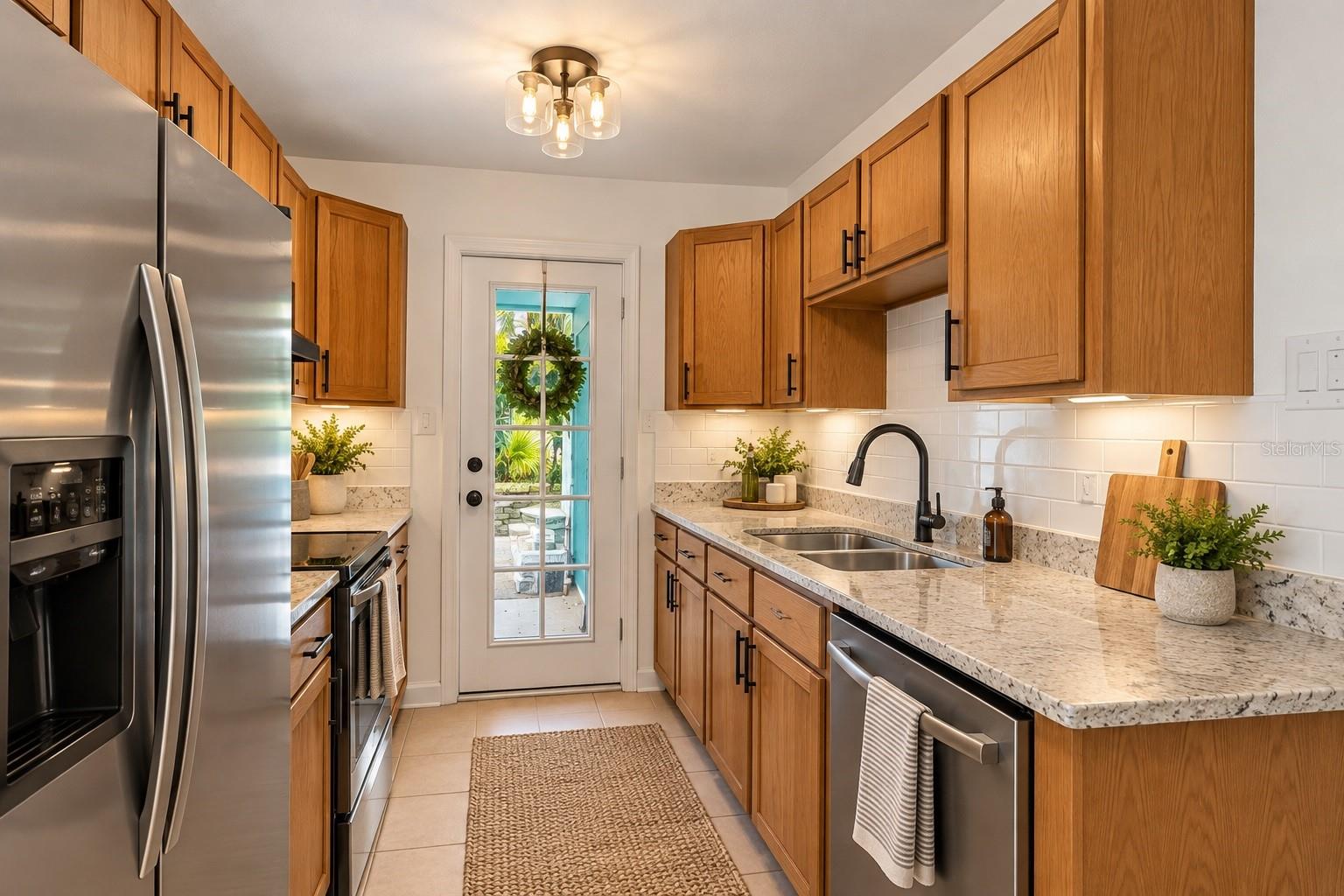 Single Family Residence at 911 SHADY PARK TER, DAYTONA BEACH, photo 2 of 16