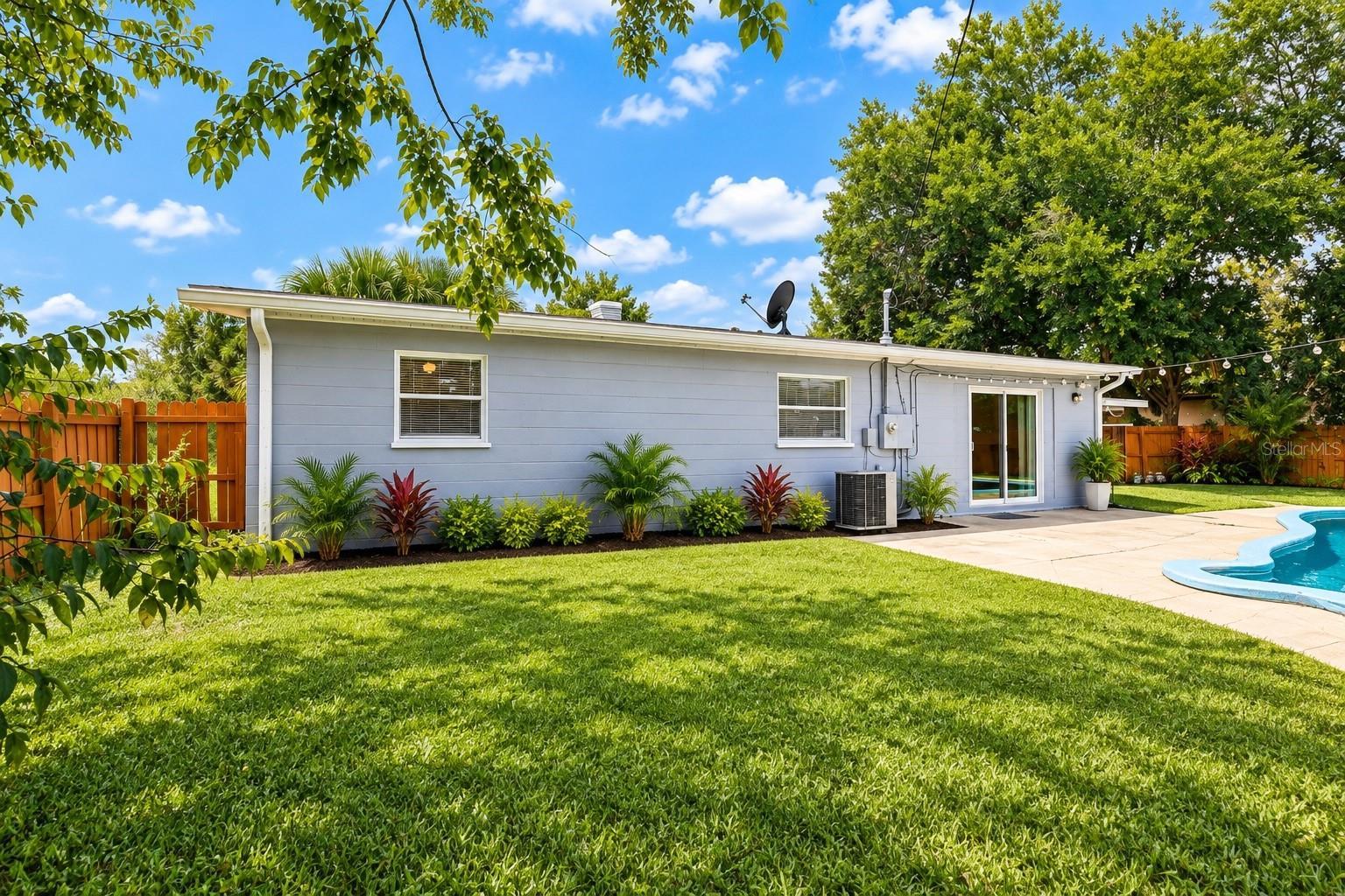 Single Family Residence at 911 SHADY PARK TER, DAYTONA BEACH, photo 13 of 16