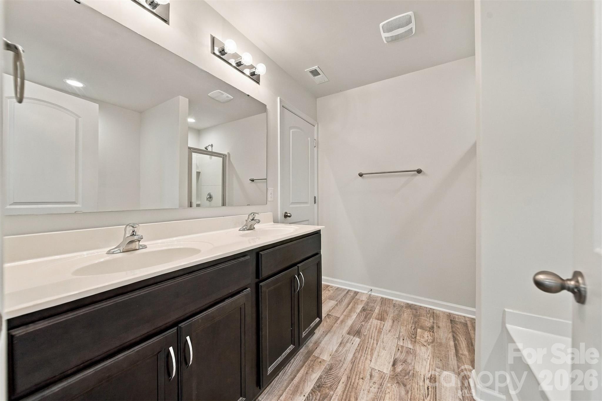 Single Family Residence at 929 Grace Street, Kings Mountain, photo 18 of 28