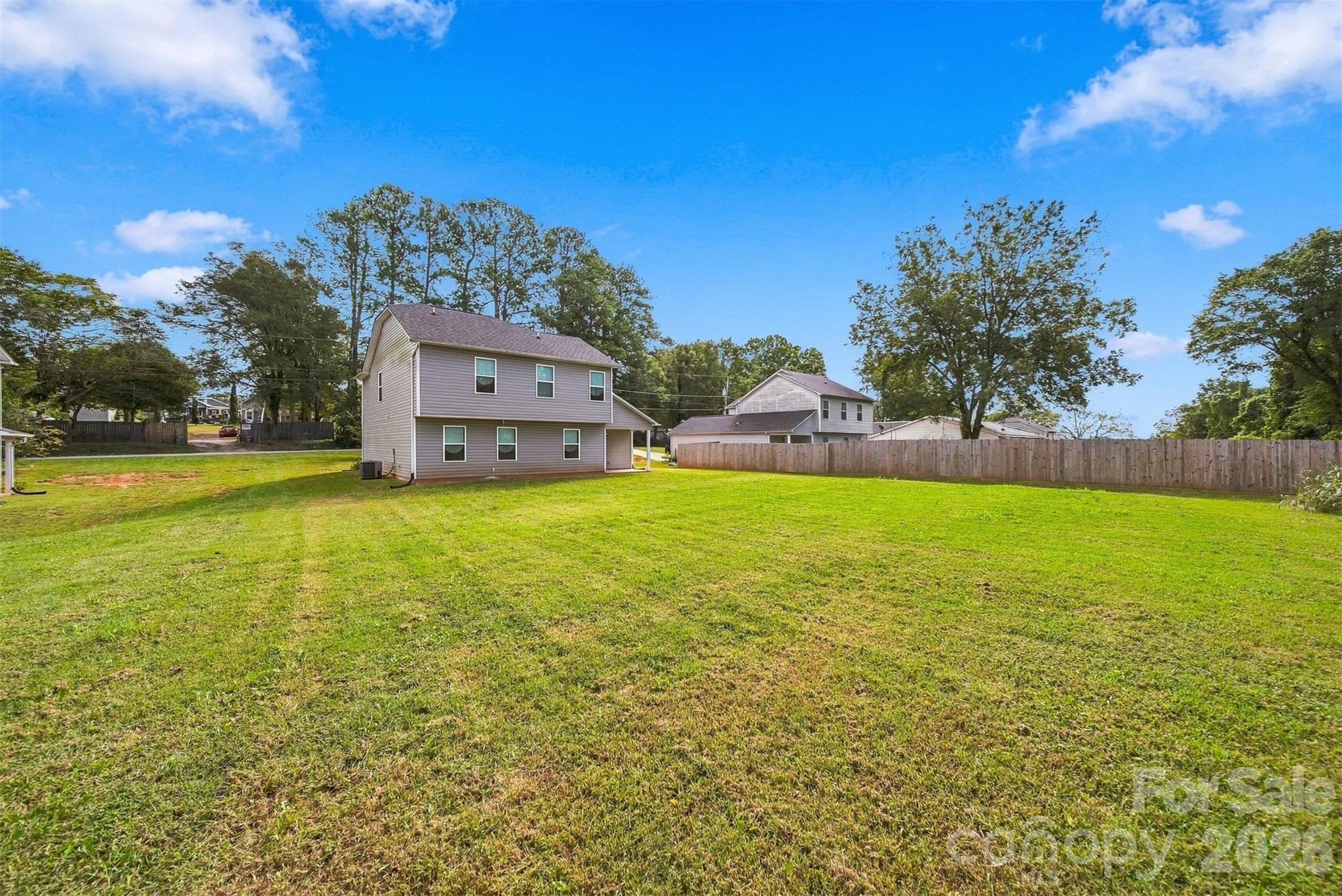 Single Family Residence at 929 Grace Street, Kings Mountain, photo 26 of 28