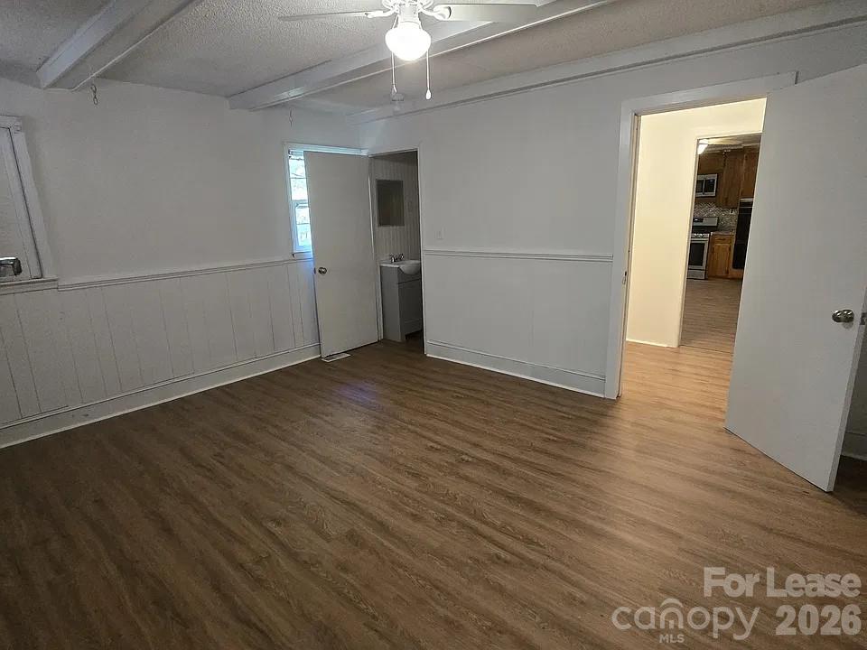 Single Family Residence at 1444 Harris Street, Statesville, photo 7 of 13