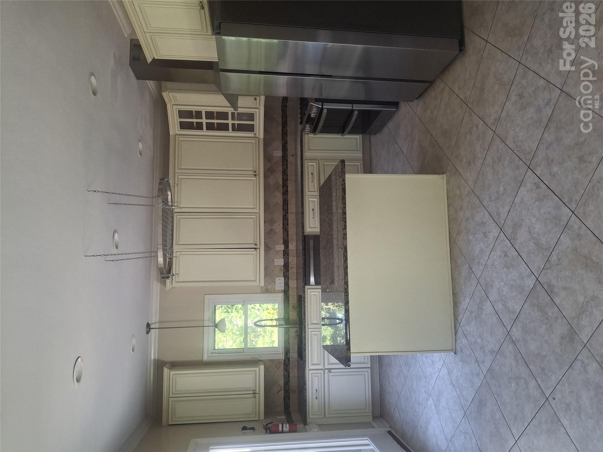 Kitchen - 9327 Willowglen Trail, Charlotte