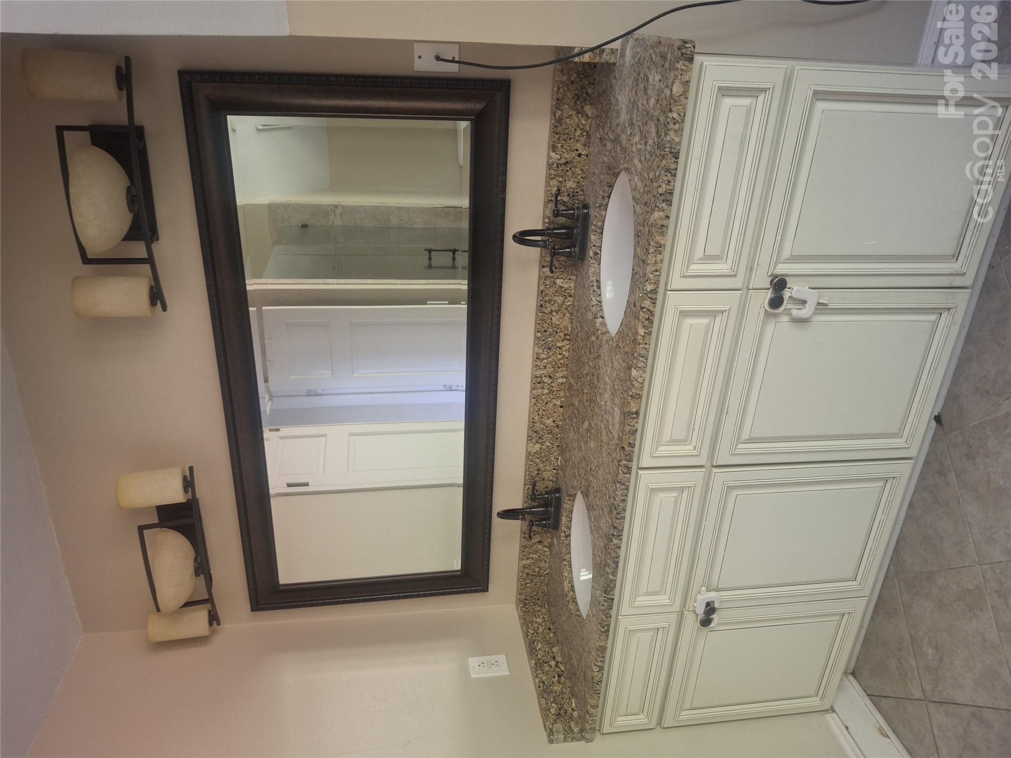 Primary bathroom - 9327 Willowglen Trail, Charlotte