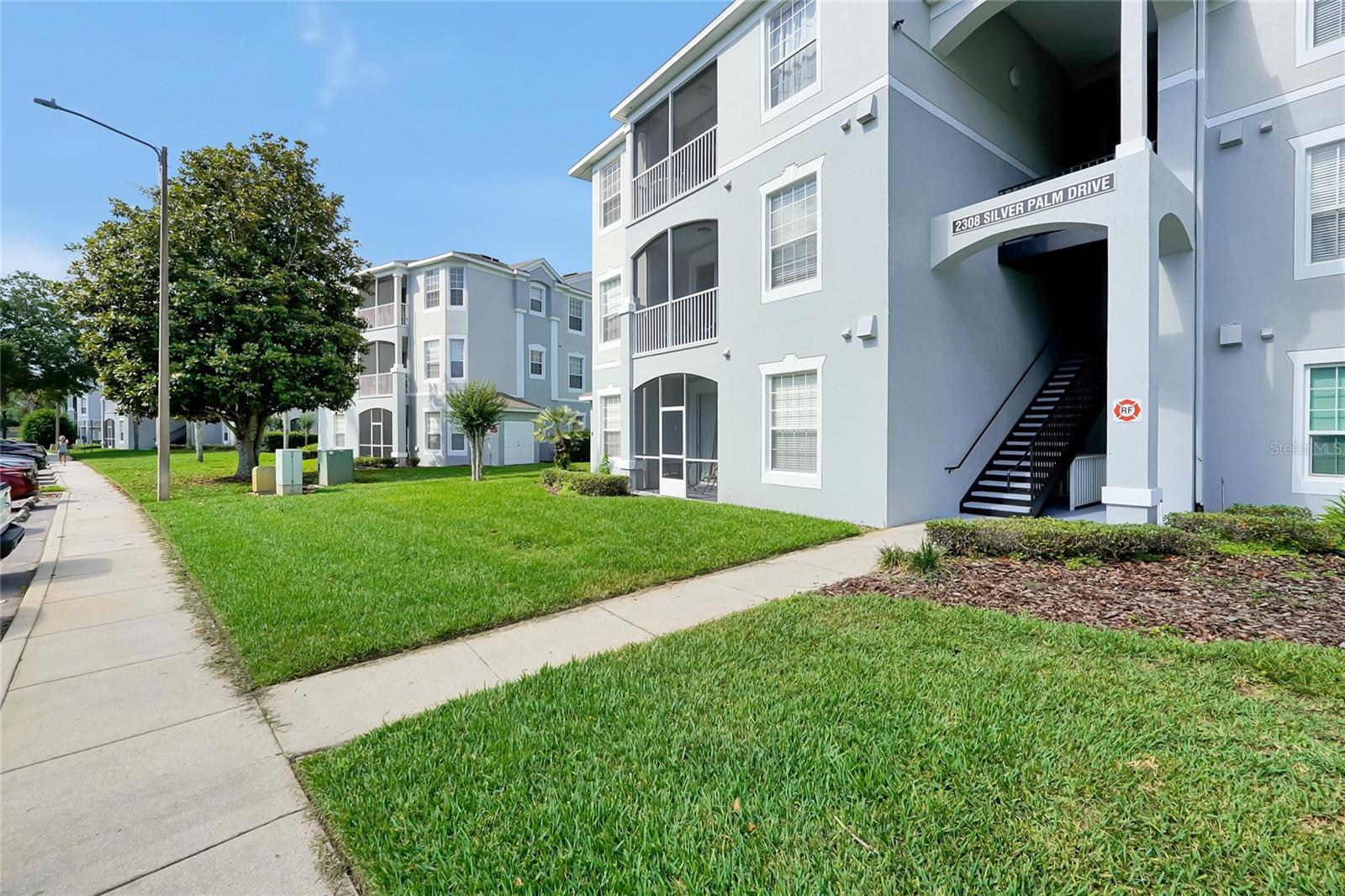 2308 SILVER PALM DR #105