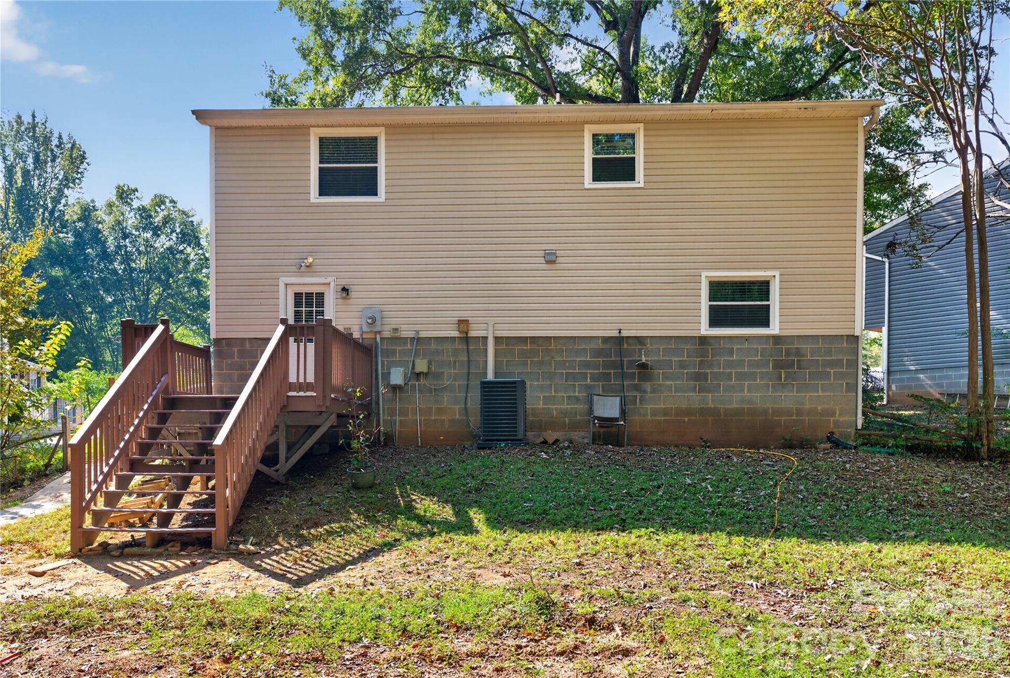 Single Family Residence at 5011 Forest Mountain Court, Charlotte, photo 32 of 38