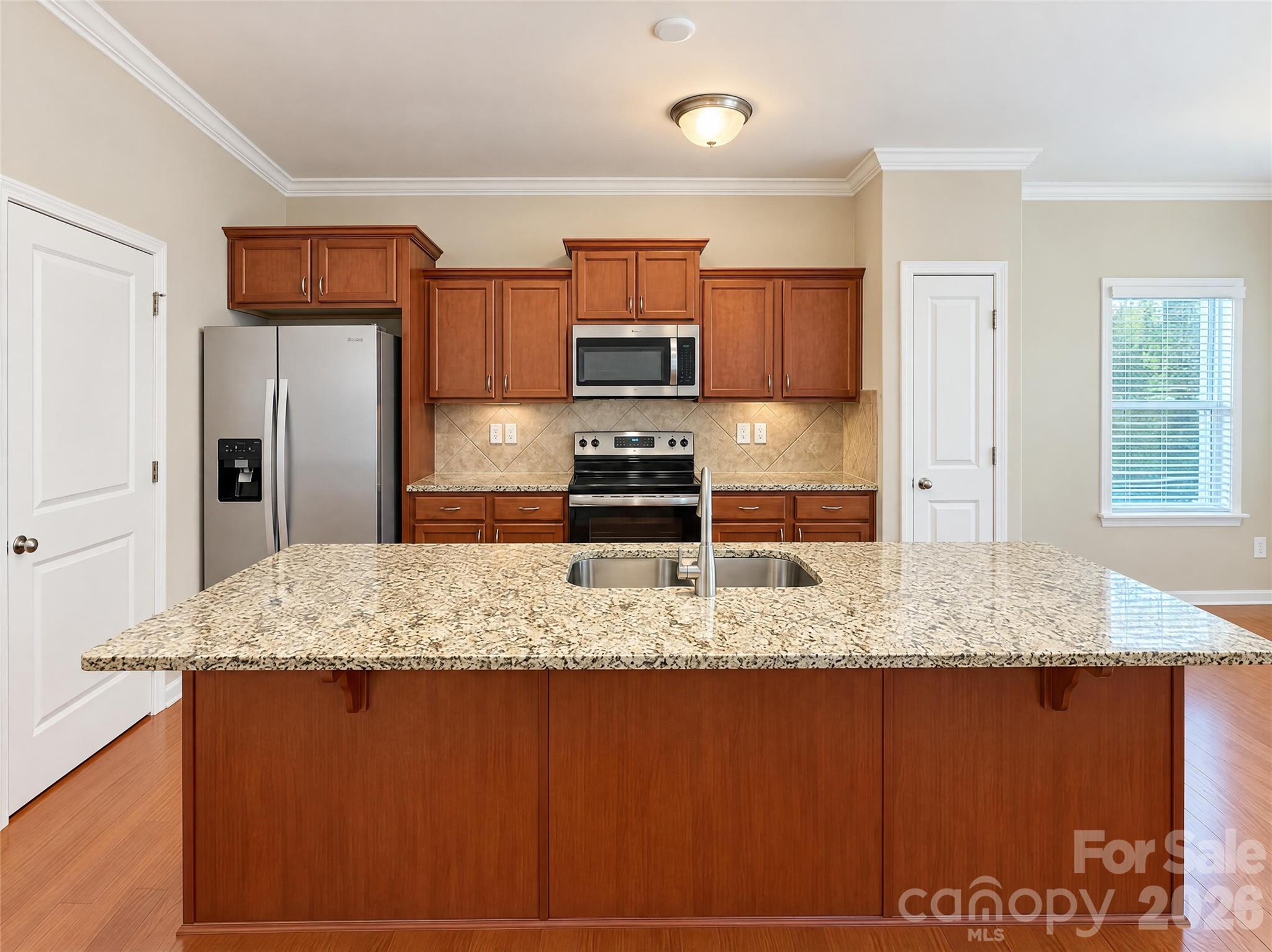 Single Family Residence at 2411 Bergamot Street, Fort Mill, photo 8 of 34