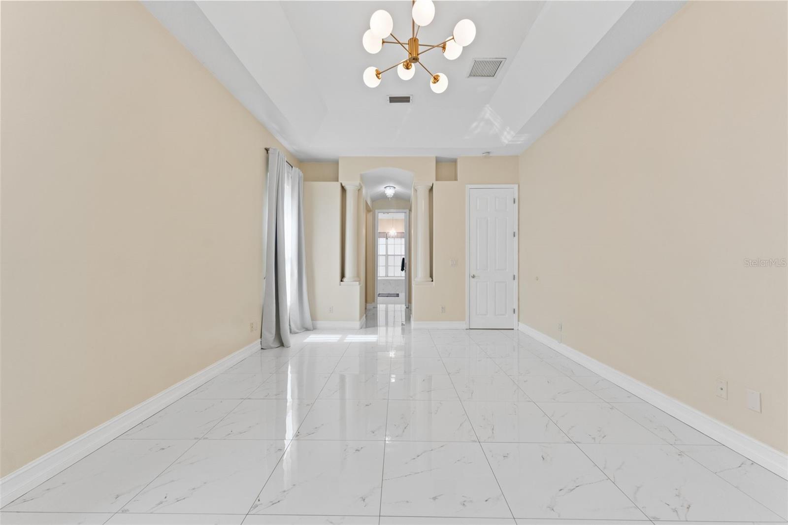 Single Family Residence at 10310 CARROLL COVE PL, TAMPA, photo 19 of 55