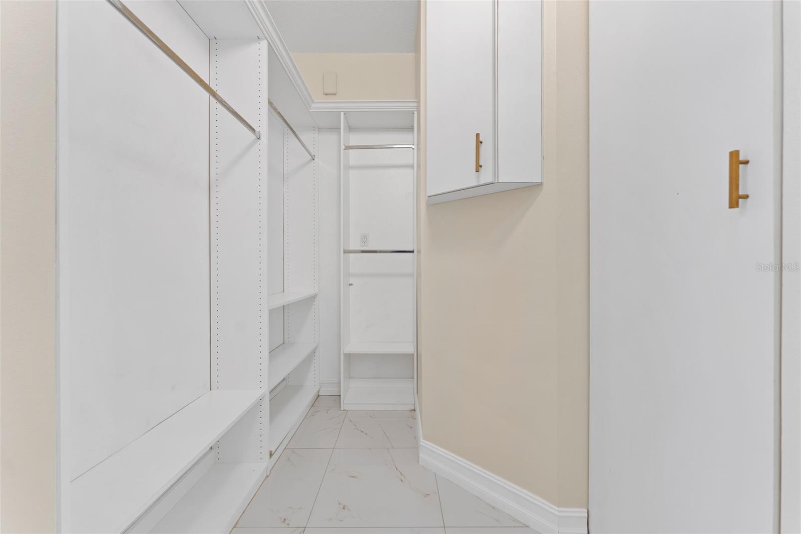 Single Family Residence at 10310 CARROLL COVE PL, TAMPA, photo 23 of 55