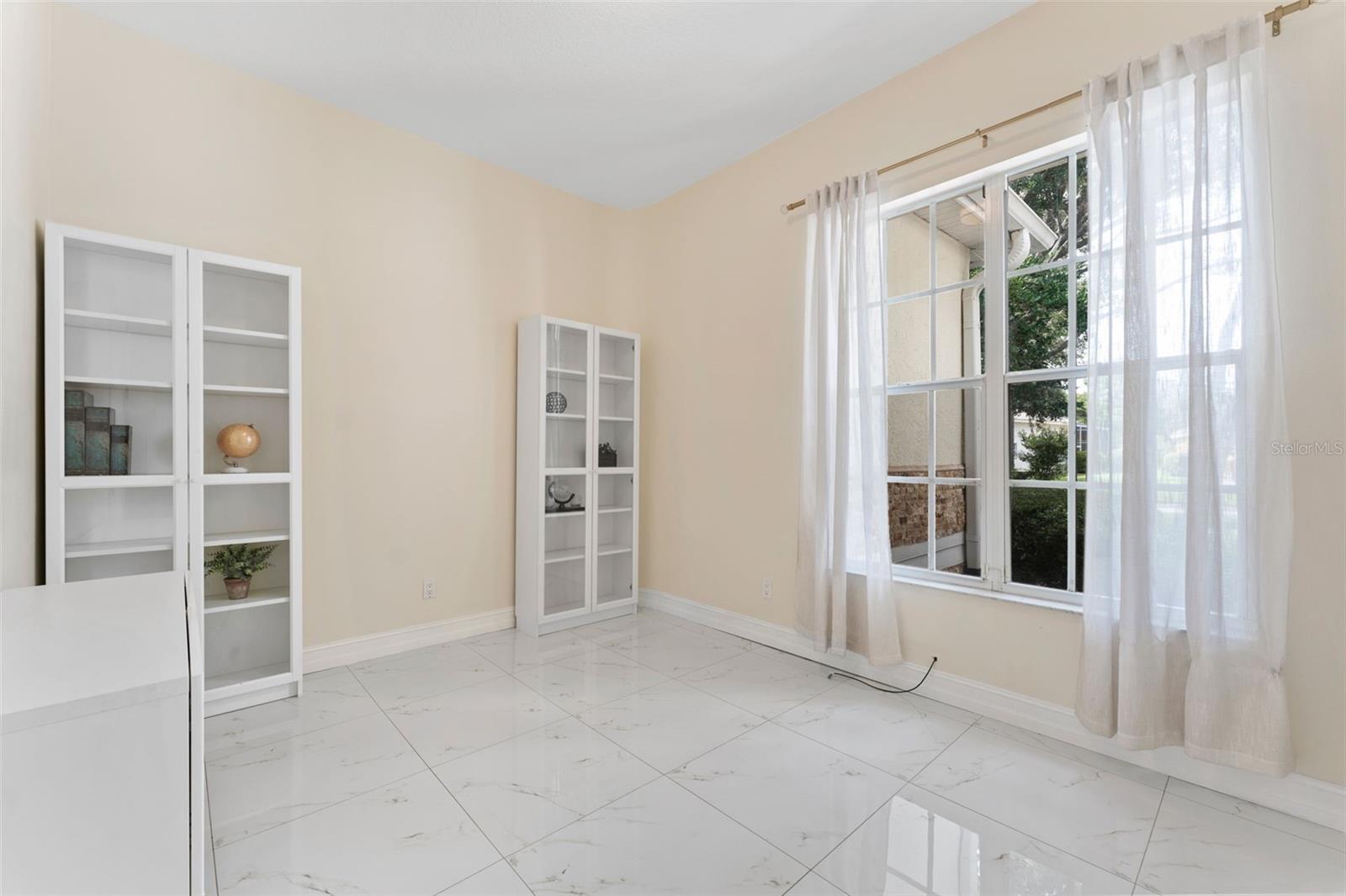 Single Family Residence at 10310 CARROLL COVE PL, TAMPA, photo 33 of 55