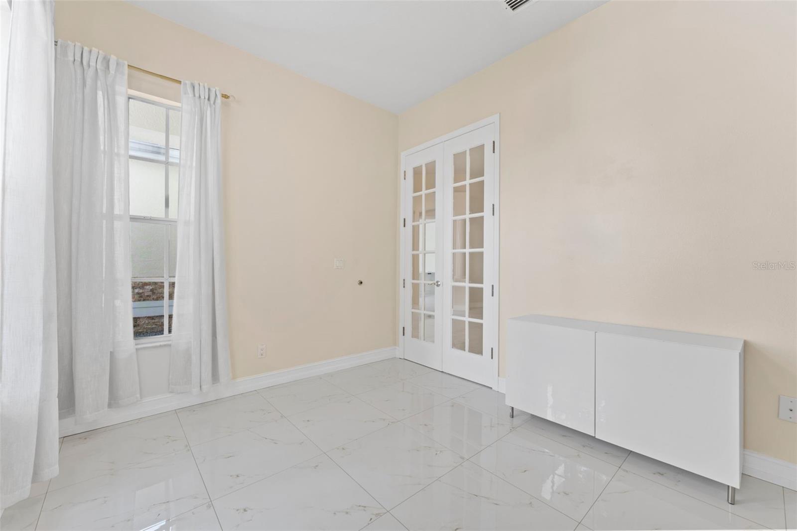 Single Family Residence at 10310 CARROLL COVE PL, TAMPA, photo 34 of 55