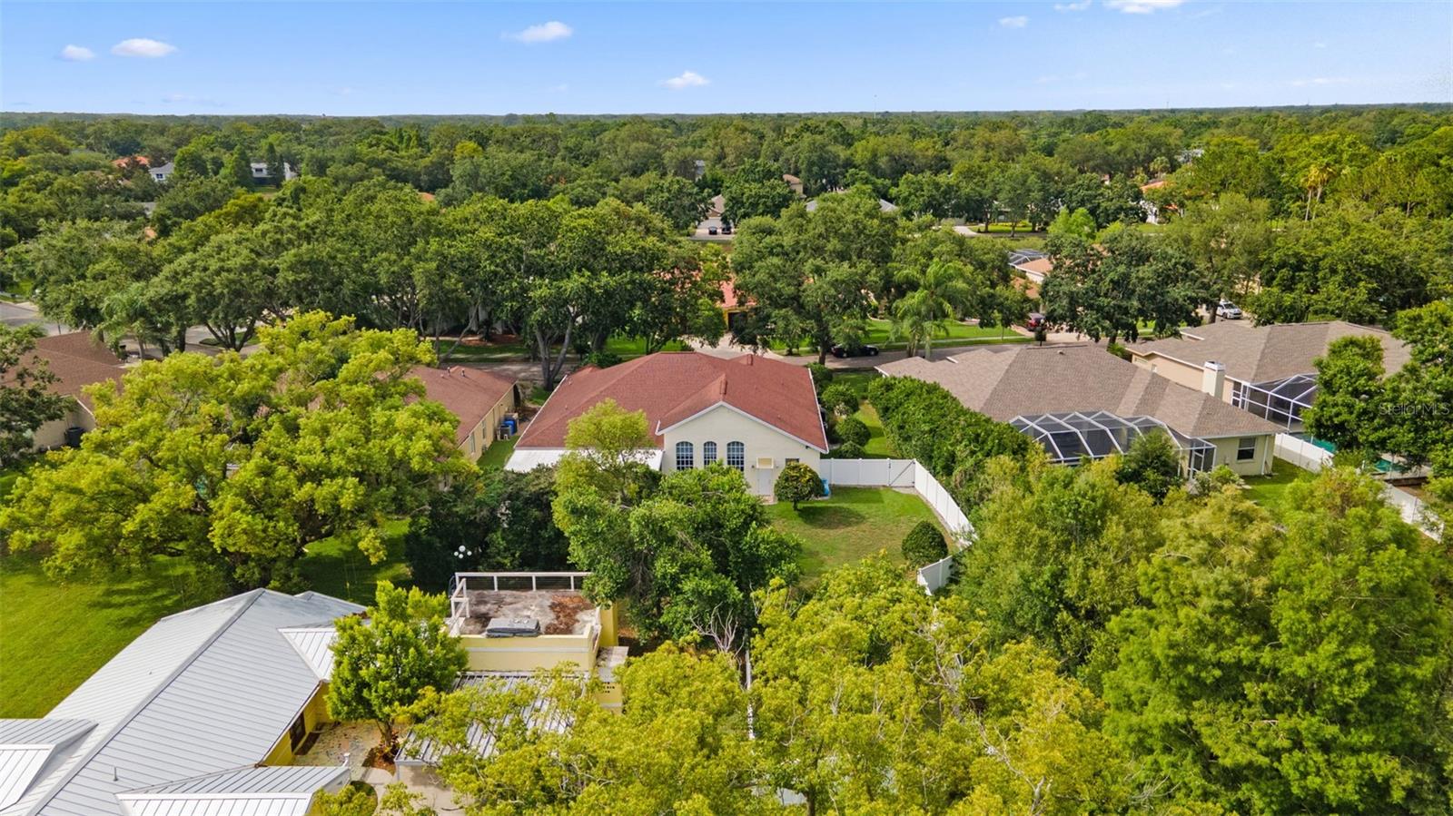 Single Family Residence at 10310 CARROLL COVE PL, TAMPA, photo 44 of 55