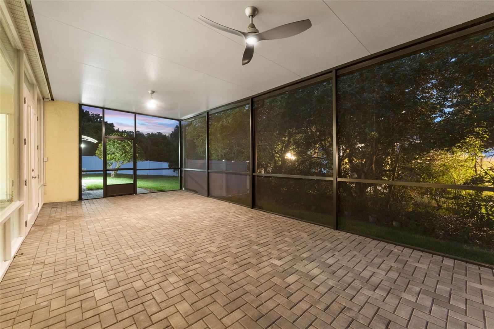 Single Family Residence at 10310 CARROLL COVE PL, TAMPA, photo 53 of 55