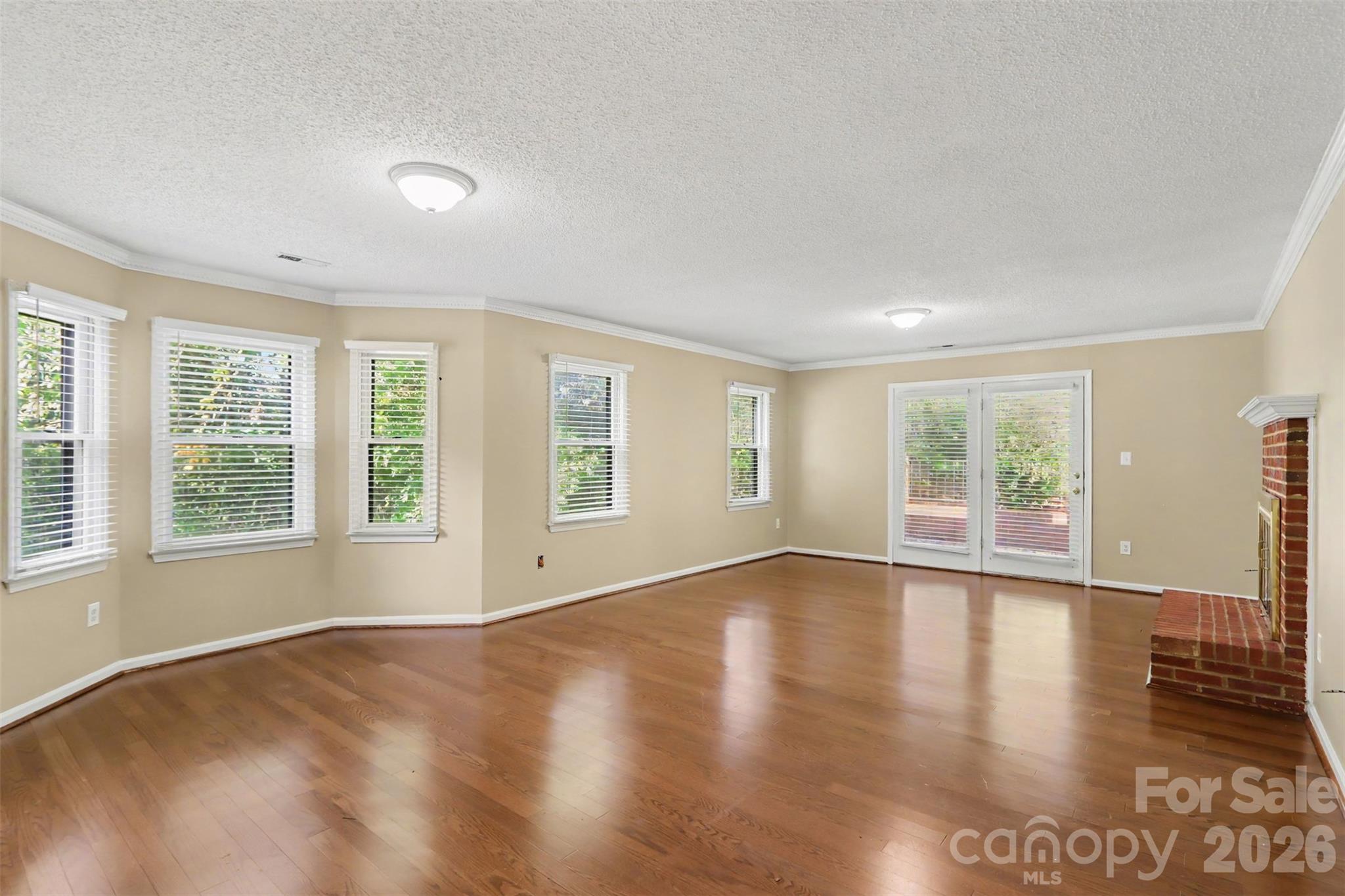 Townhouse at 8407 Coulwood Oak Lane, Charlotte, photo 10 of 24