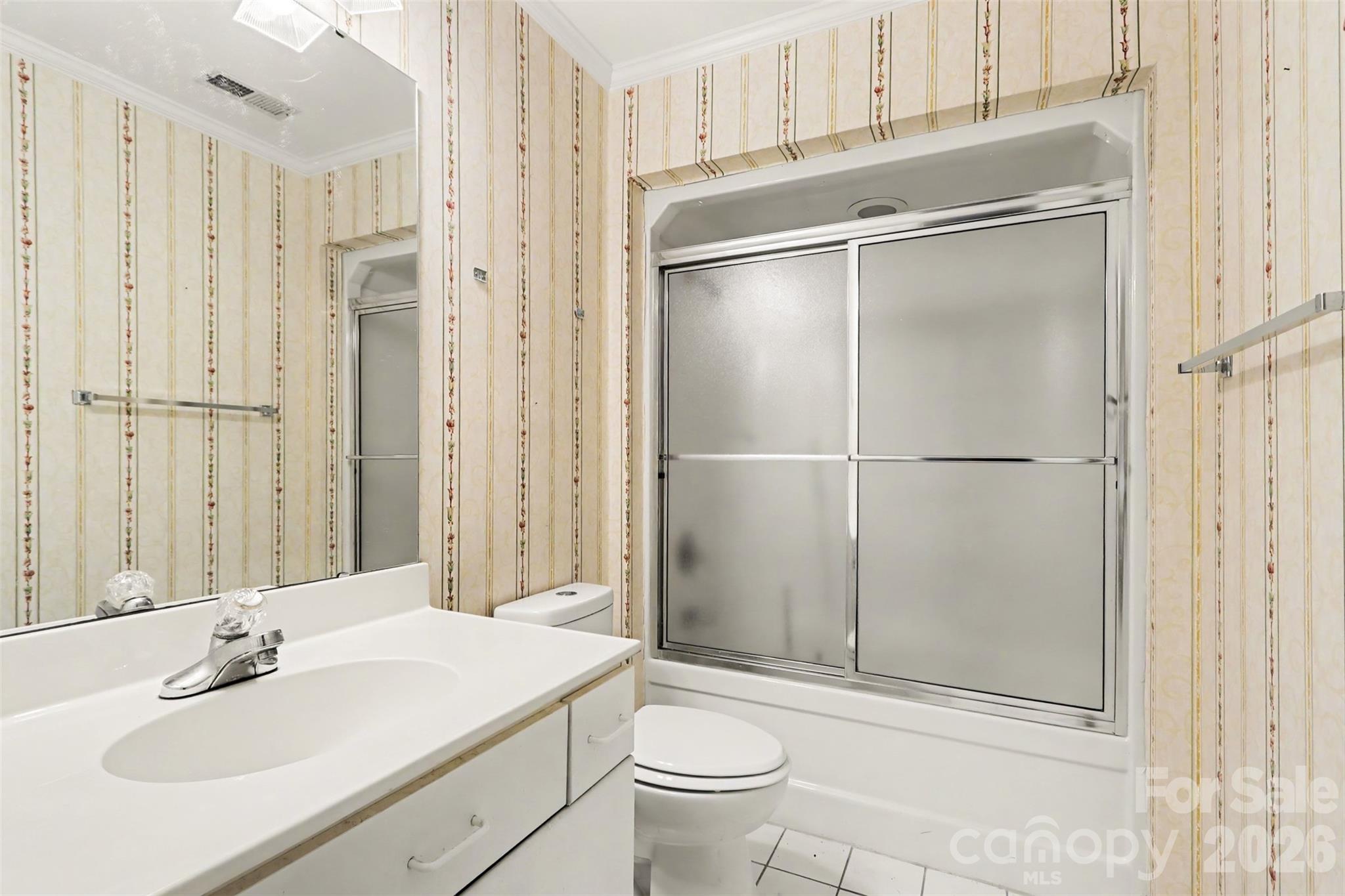 Hall Bathroom - 8407 Coulwood Oak Lane, Charlotte